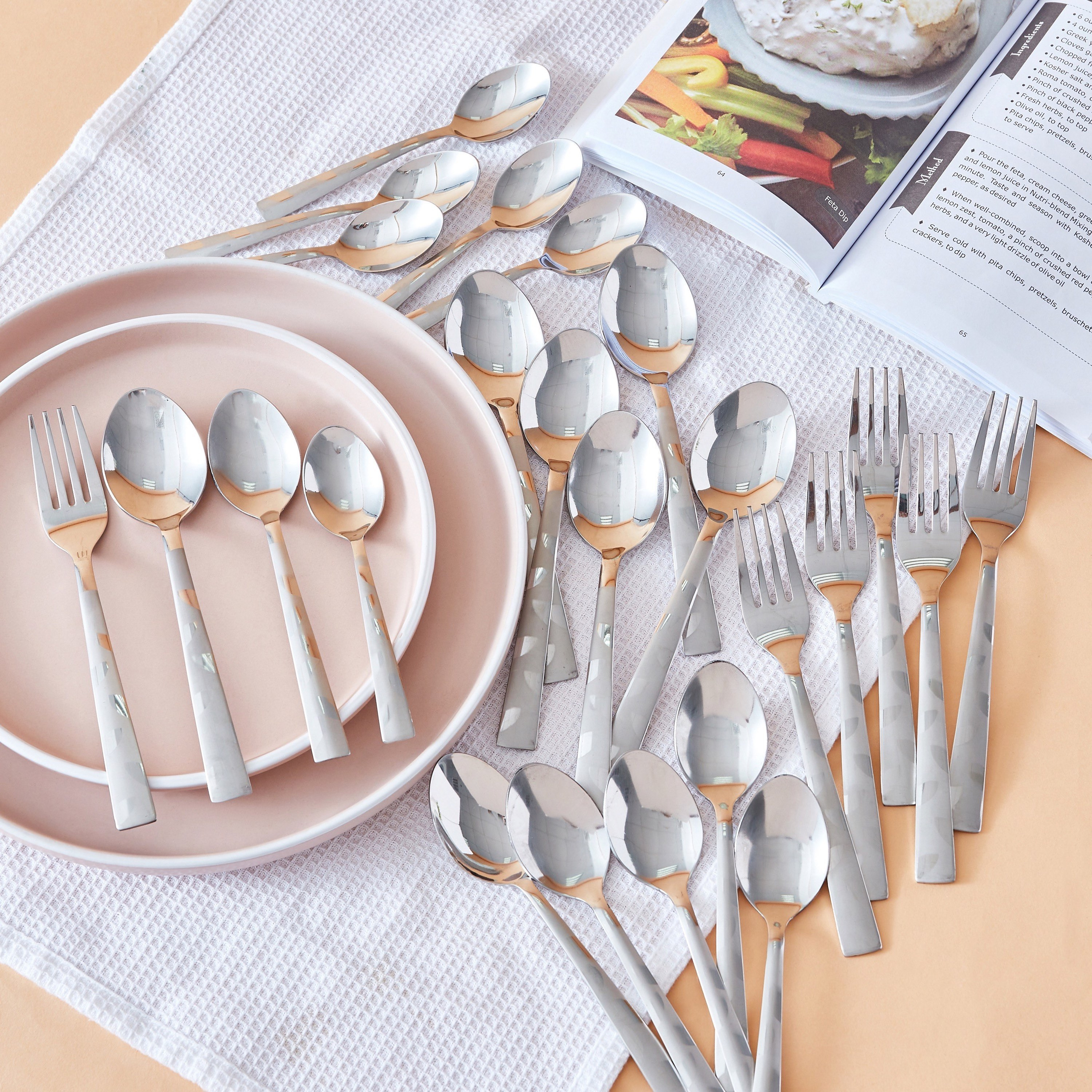 Petals 24-Piece Cutlery Set-hbxhomeware-hbxkitchen-image-2