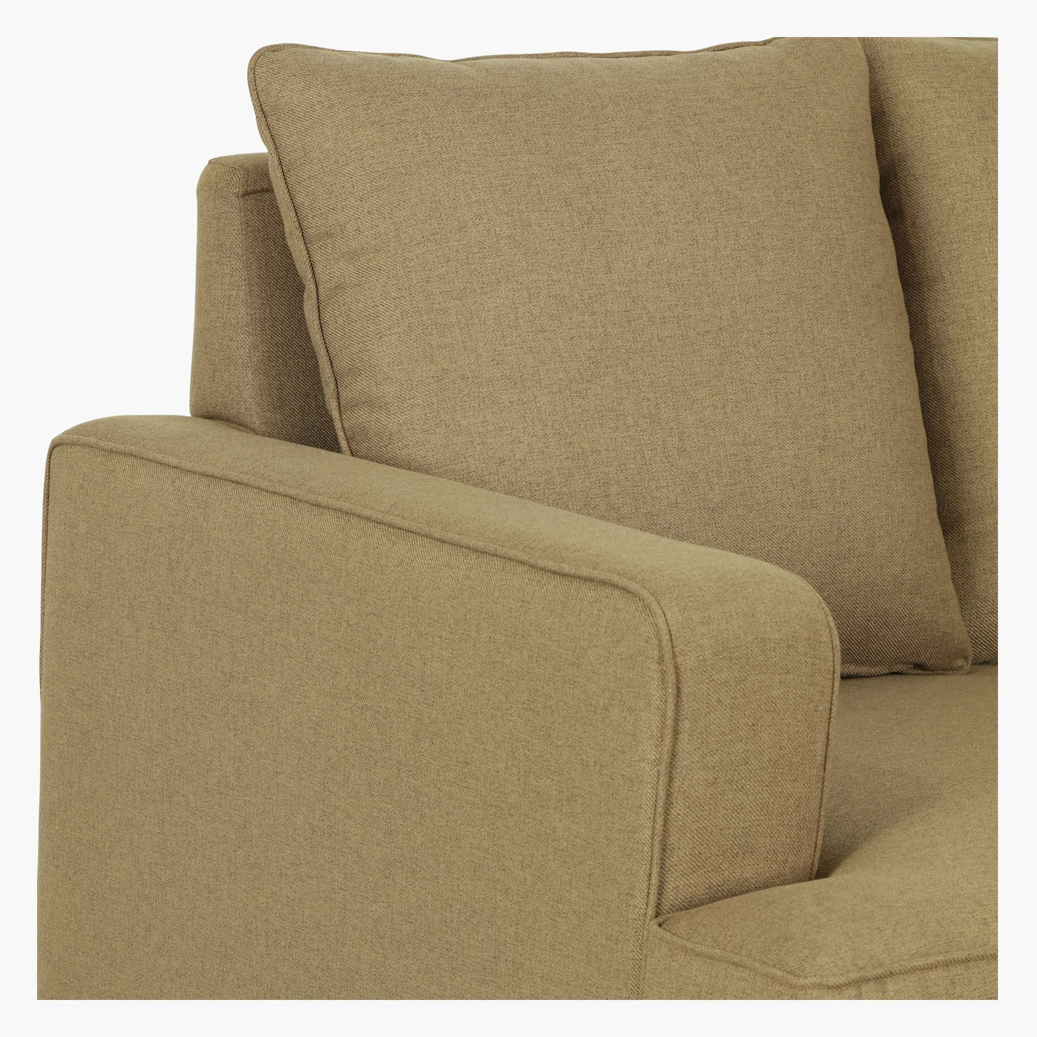 أريكة بثلاثة مقاعد وسبعة وسائد بتصميم حسب الطلب سيندي-hbxlivingroom-sofasandarmchairs-sofas-image-4