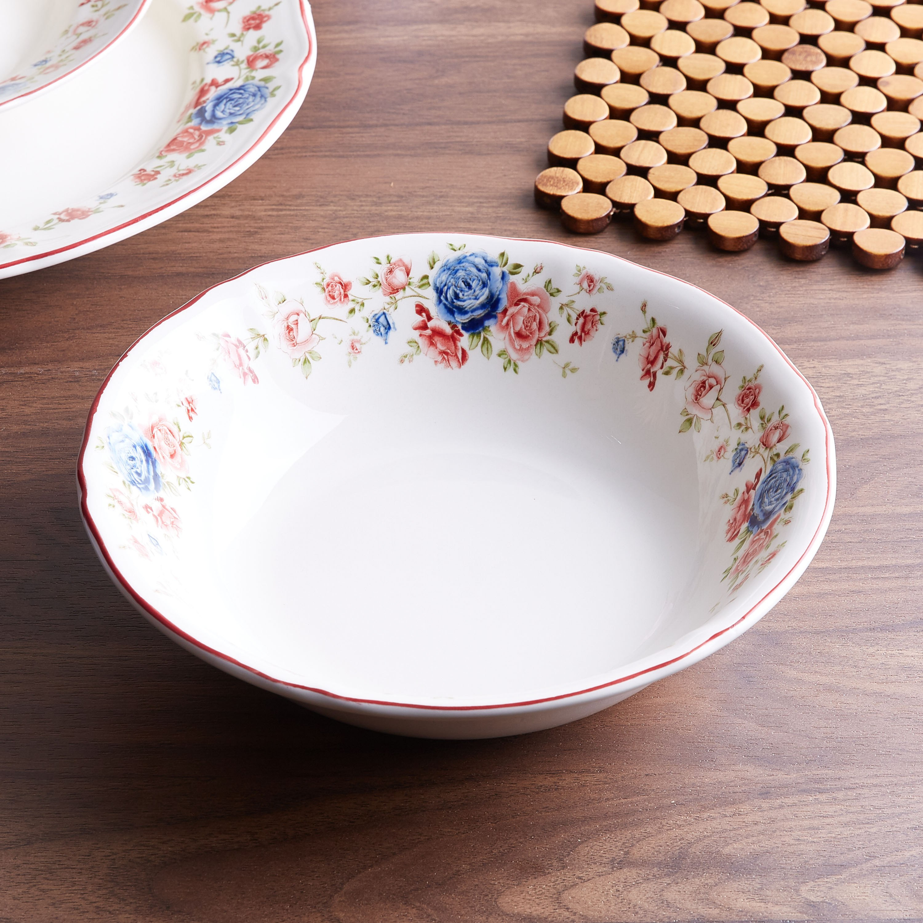 وعاء تقديم بطبعات ورود من كلايتان كوتاج - 24 سم-hbxdecorandfurnishings-tabletop-crockery-image-1