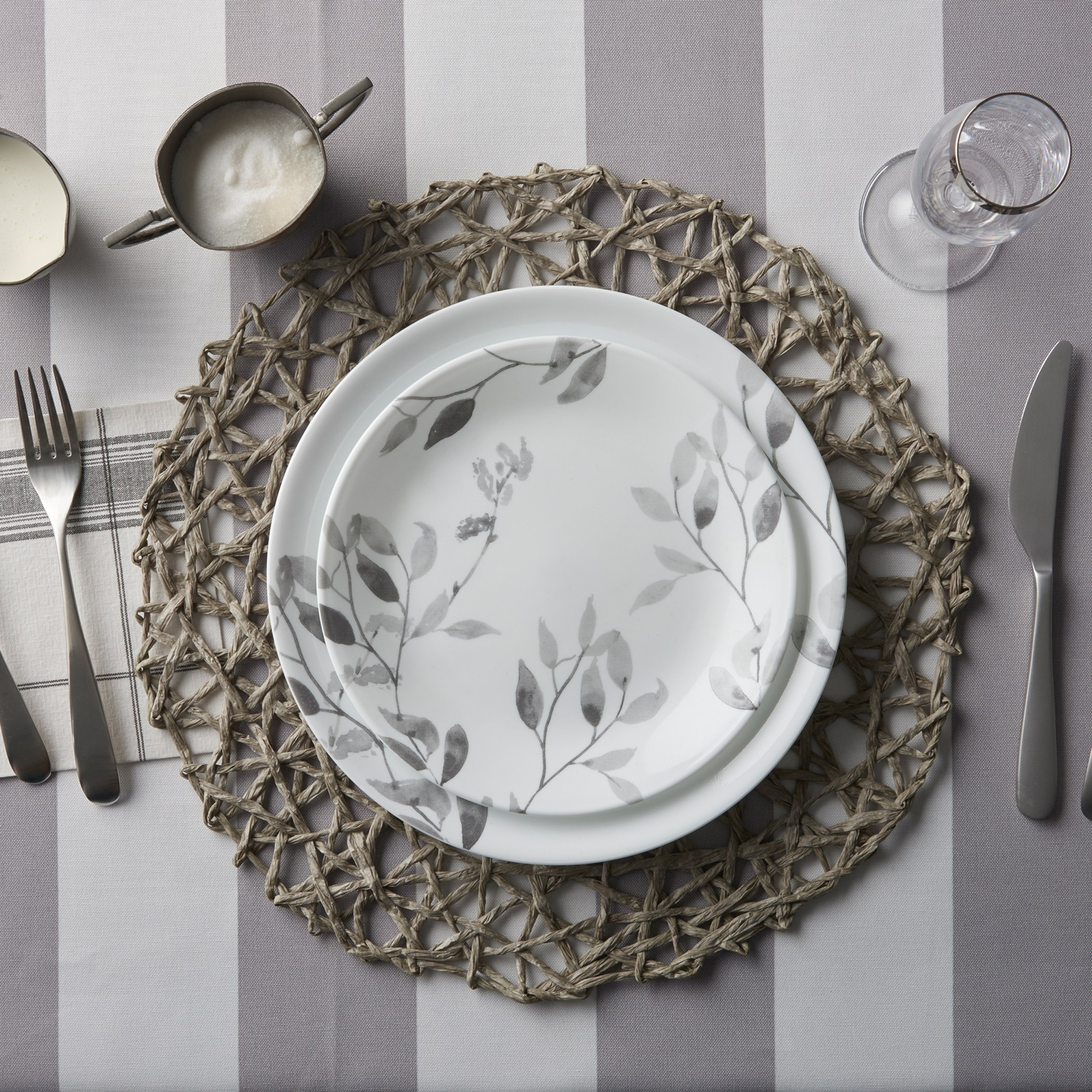 طقم مستلزمات سفرة كوريل ميستي ليفز من 12 قطعة-hbxhomeware-hbxkitchen-image-5