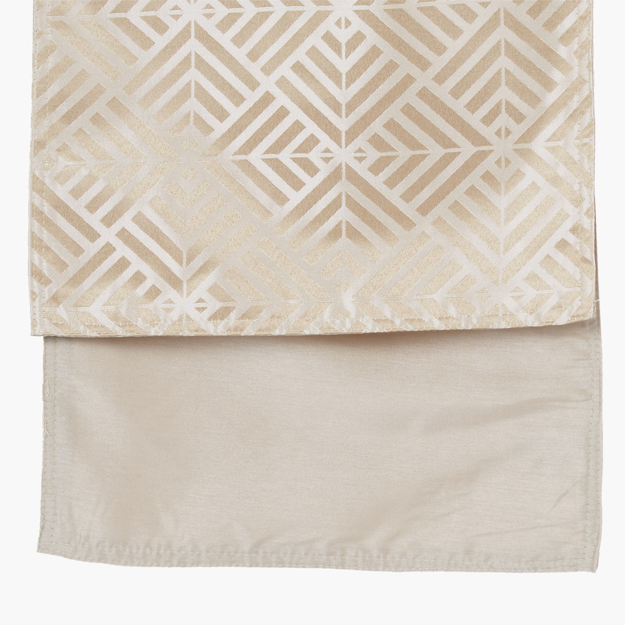 مفرش طاولة بطبعات كولن-hbxdecorandfurnishings-homefurnishings-tablelinens-image-3