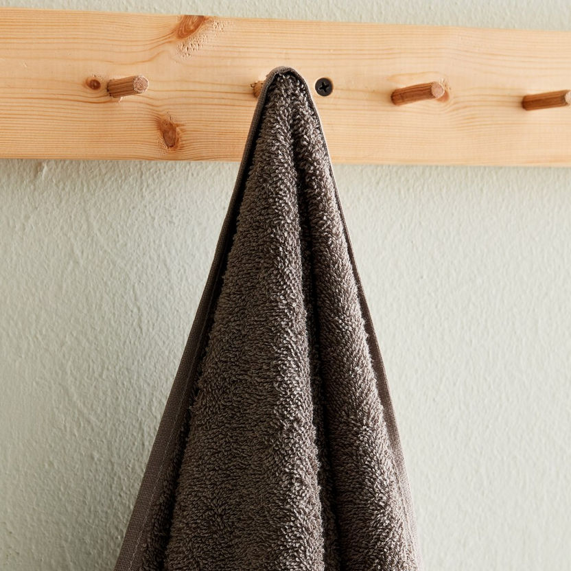 Essential Carded Bath Towel - 70x140 cm-Bathroom Textiles-image-1