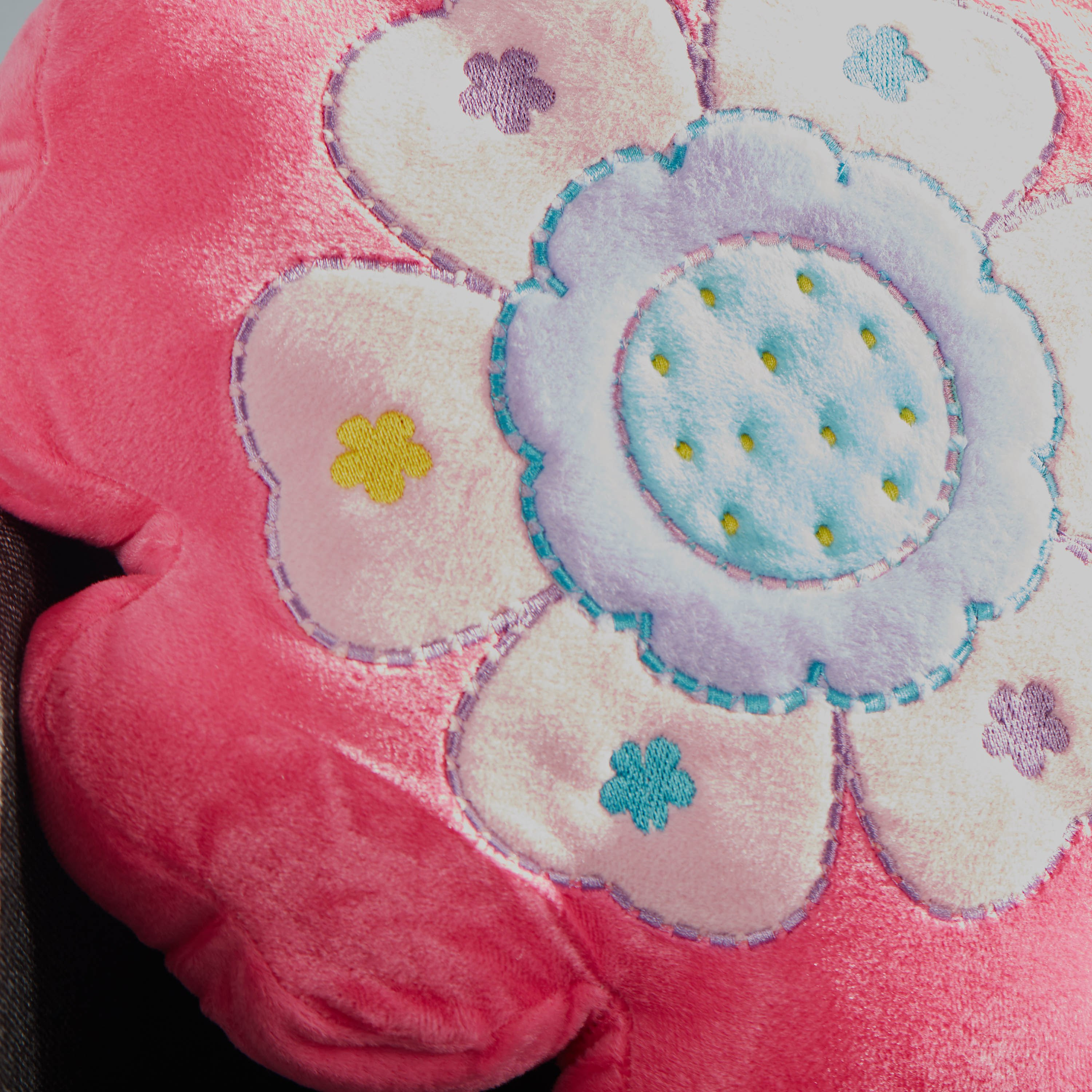 وسادة على شكل وردة - 33 سم-hbxhomeware-hbxkidsandyouth-image-2