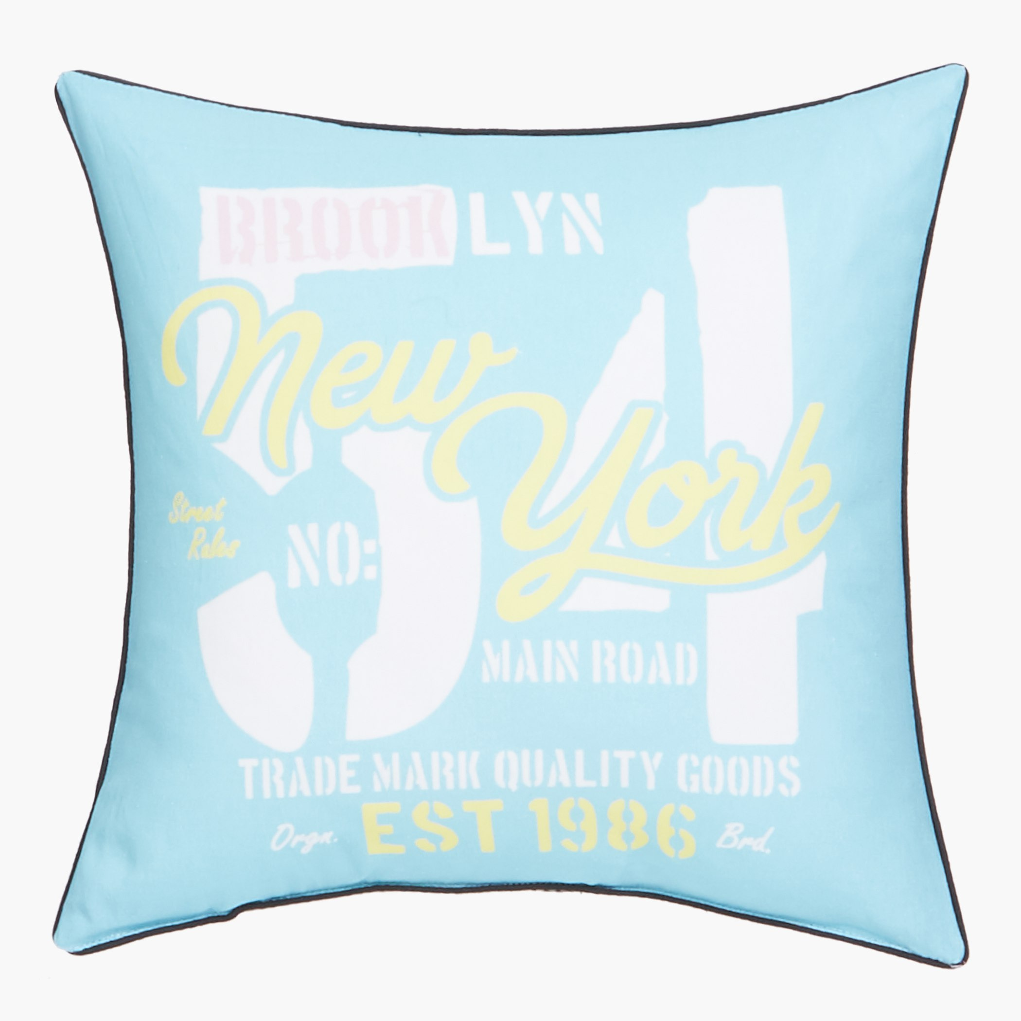 وسادة محشوّة مربعة بطبعات - 45x45 سم-hbxhomeware-hbxkidsandyouth-image-1