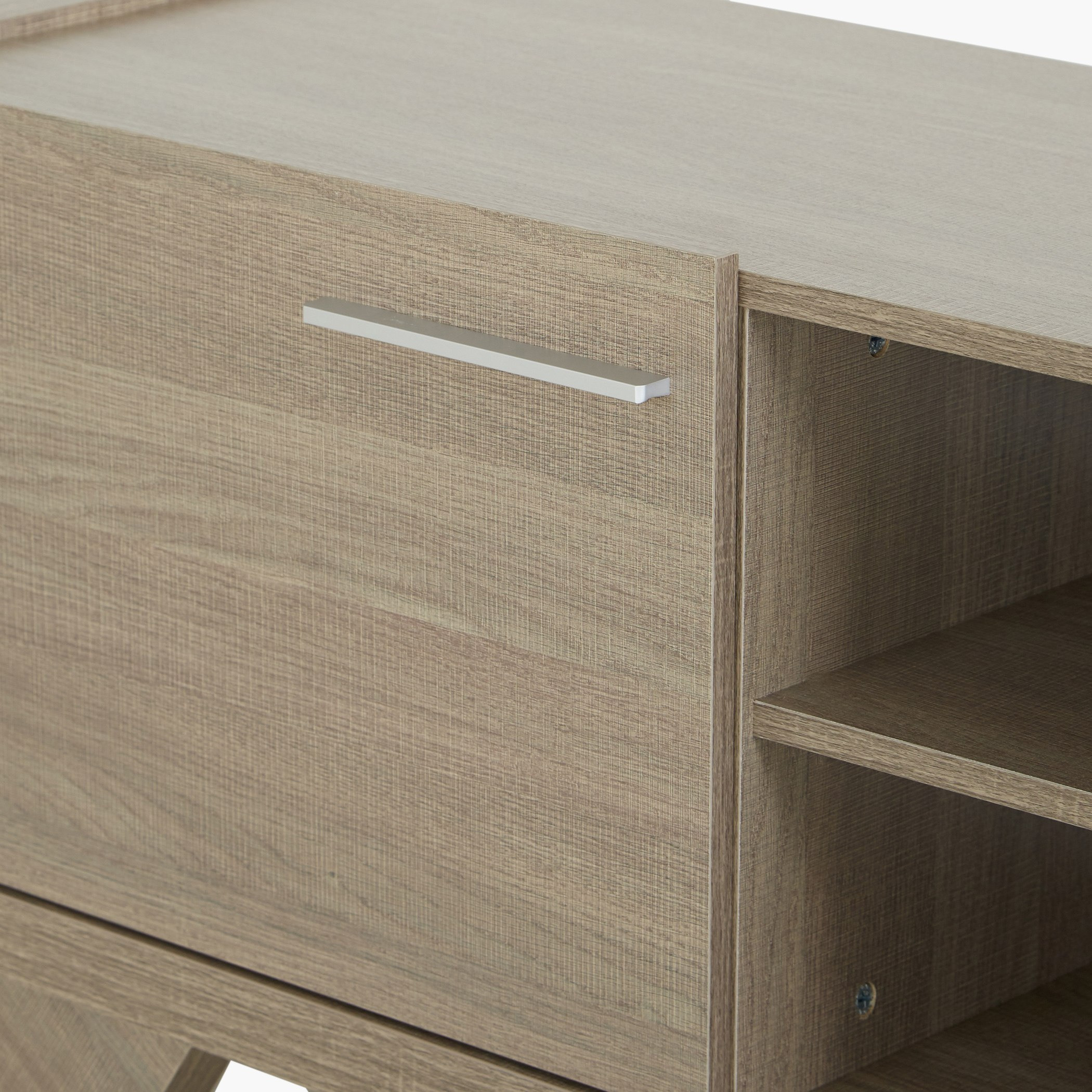 وحدة تلفزيون منخفضة ببابين للتلفزات حتى 75 بوصة من آيرلاند كاثي-hbxlivingroom-mediaunitsandstorage-tvunits-image-3