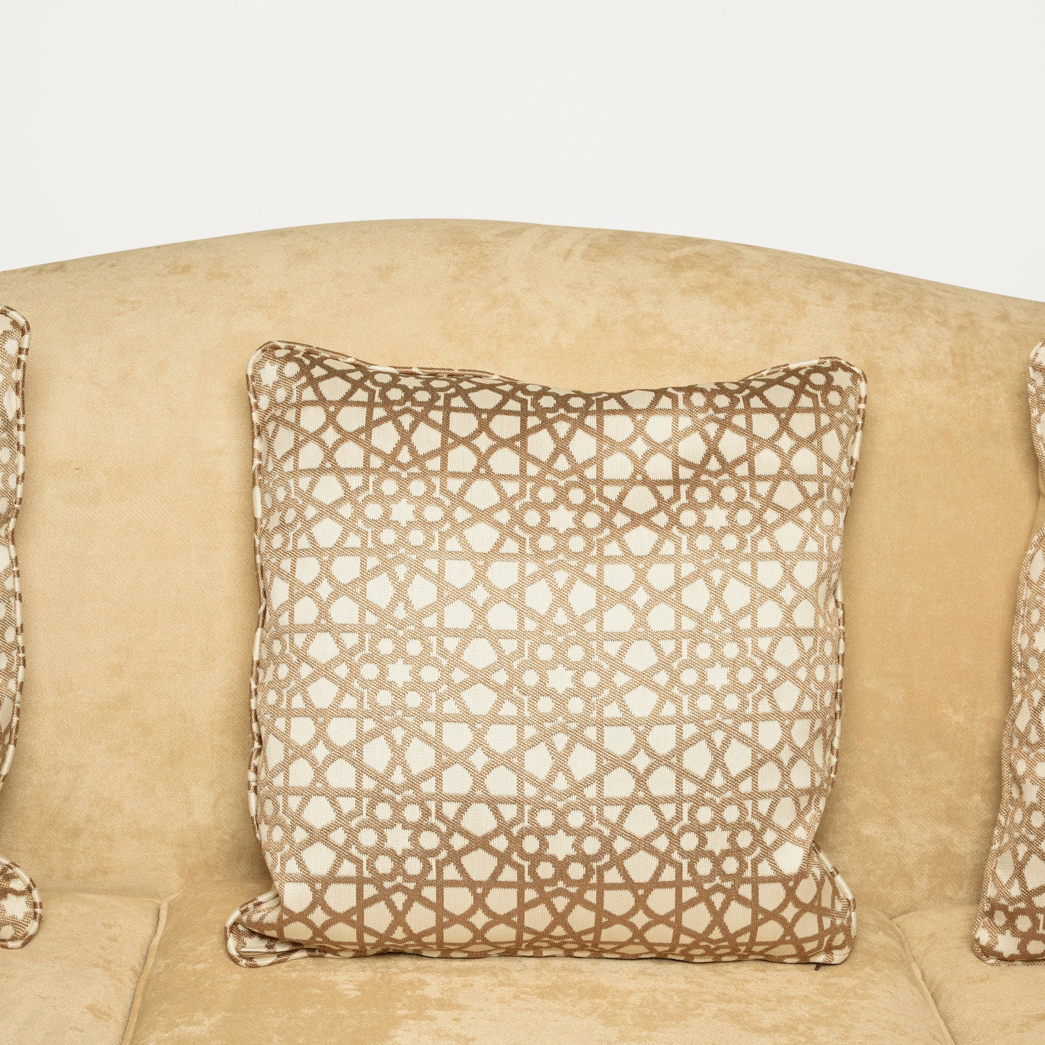 طقم أريكة 7 مقاعد بمساند ذراعين حلزونية ووسائد من نفس التصميم من أوستن-hbxfurniture-livingroom-sofasandsofasets-image-12