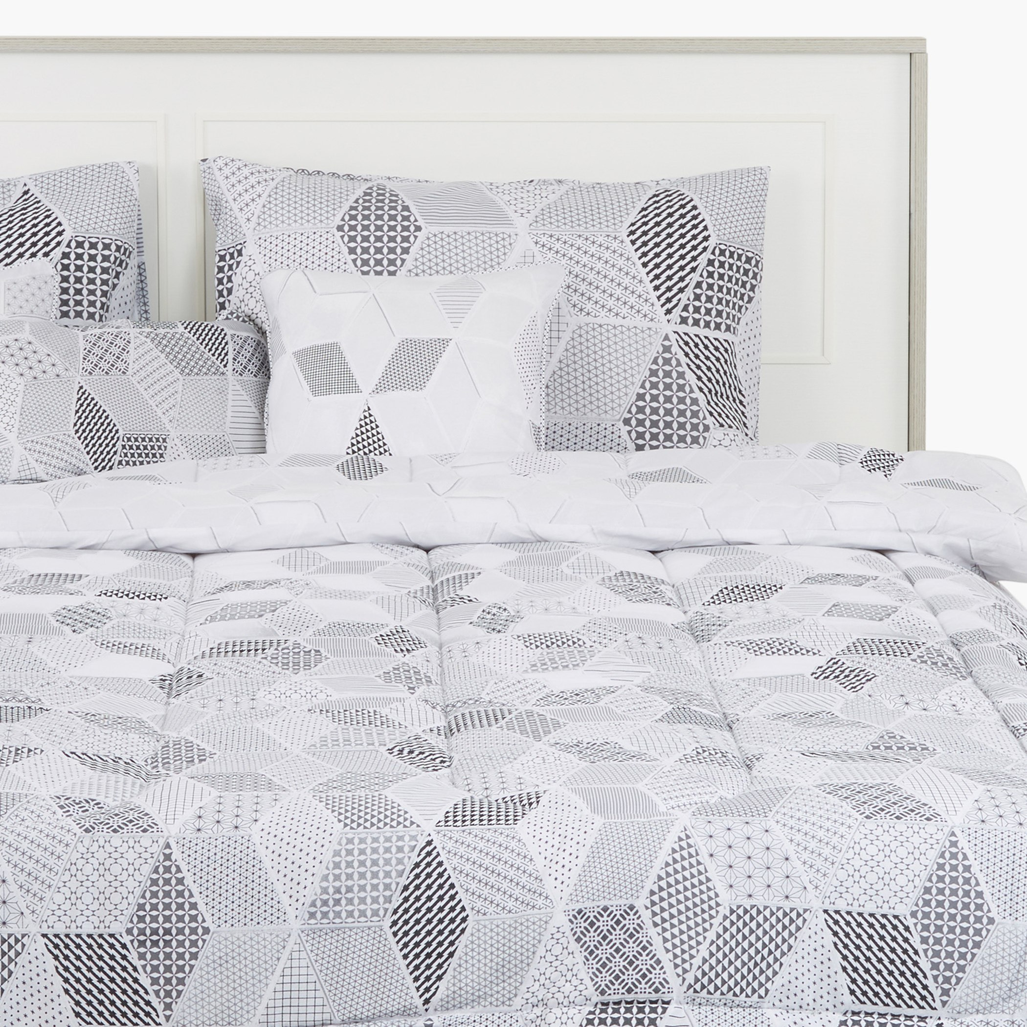 طقم لحاف كينج 7 قطع بطبعات سكالين - 220x240 سم-hbxhomeware-bedding-bedinabag-image-1