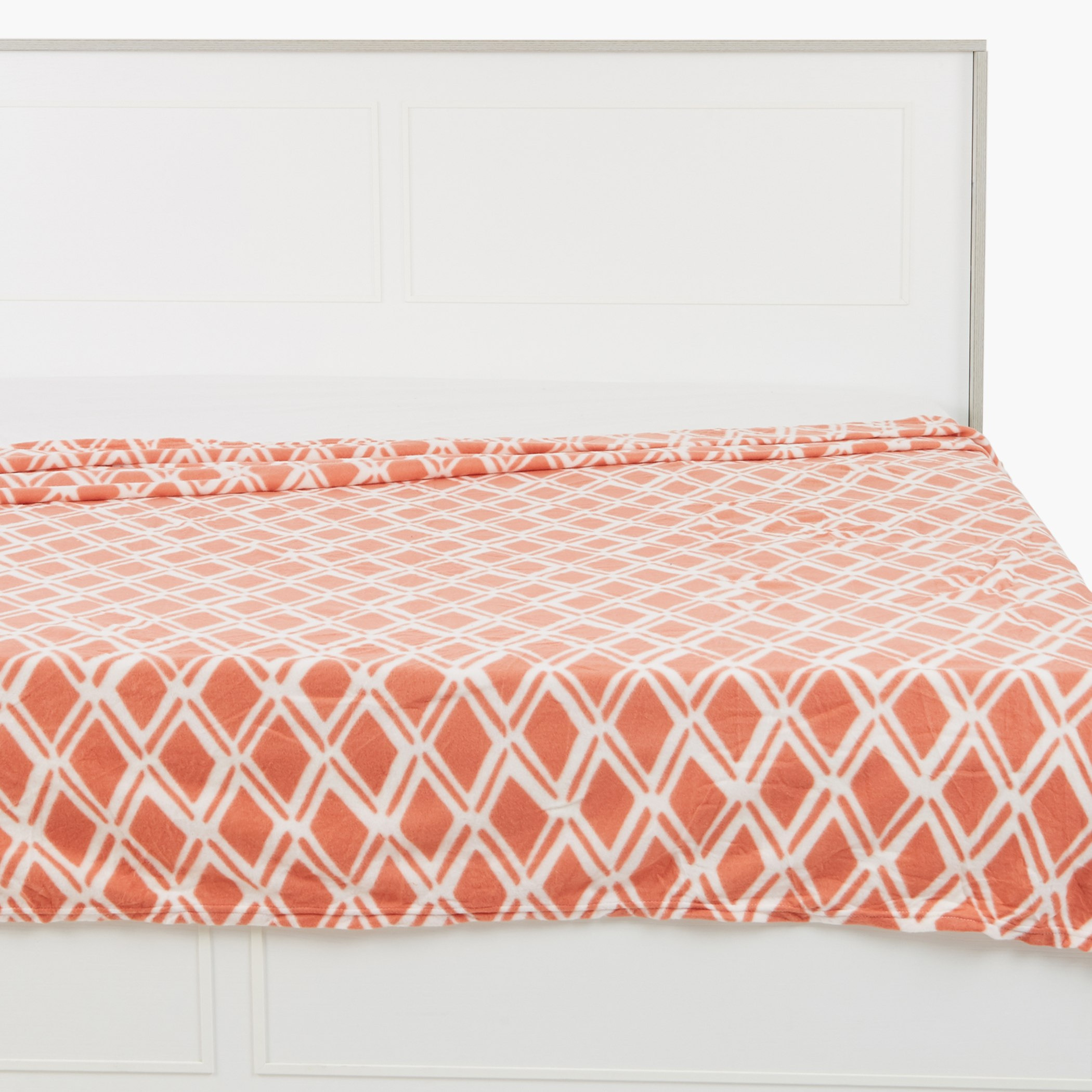 بطانية فردية بطبعات ريلي - 130x180 سم-hbxhomeware-hbxbedroom-image-1