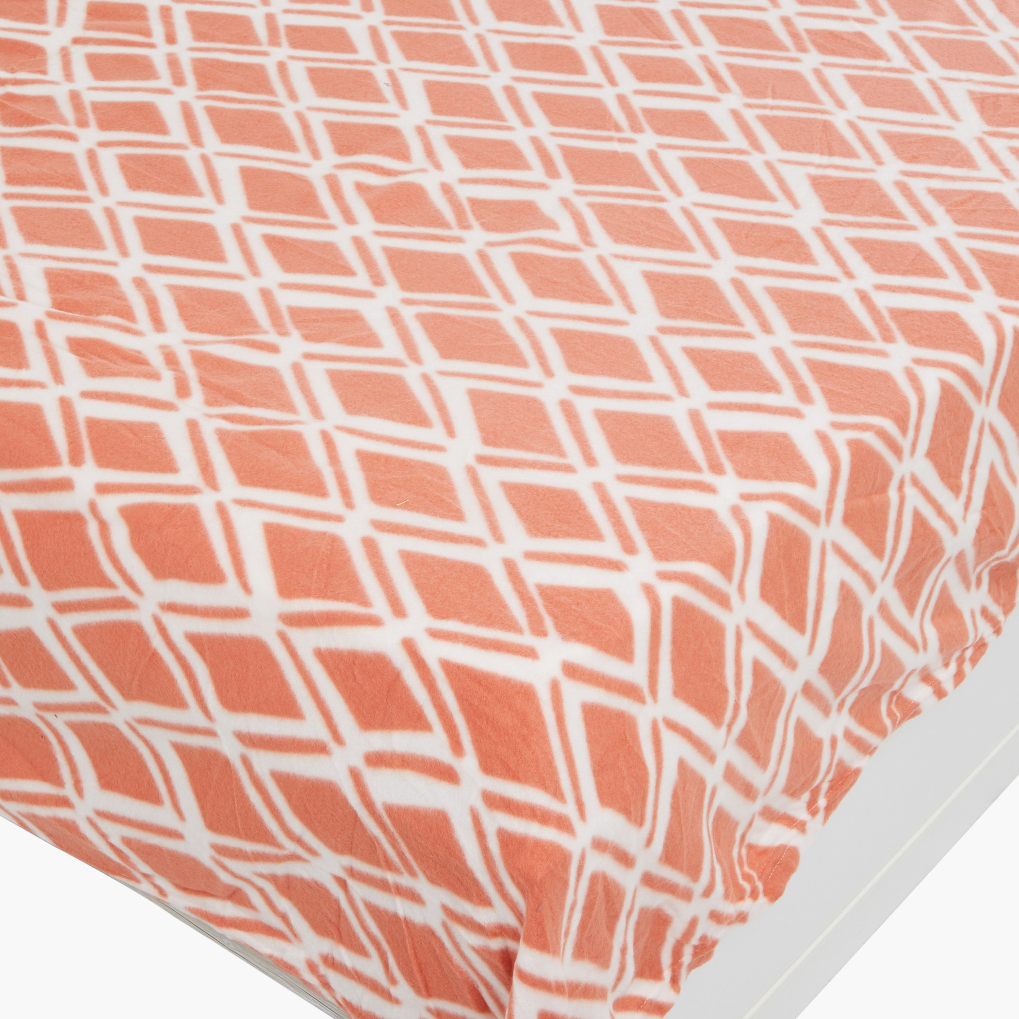 بطانية فردية بطبعات ريلي - 130x180 سم-hbxhomeware-hbxbedroom-image-2