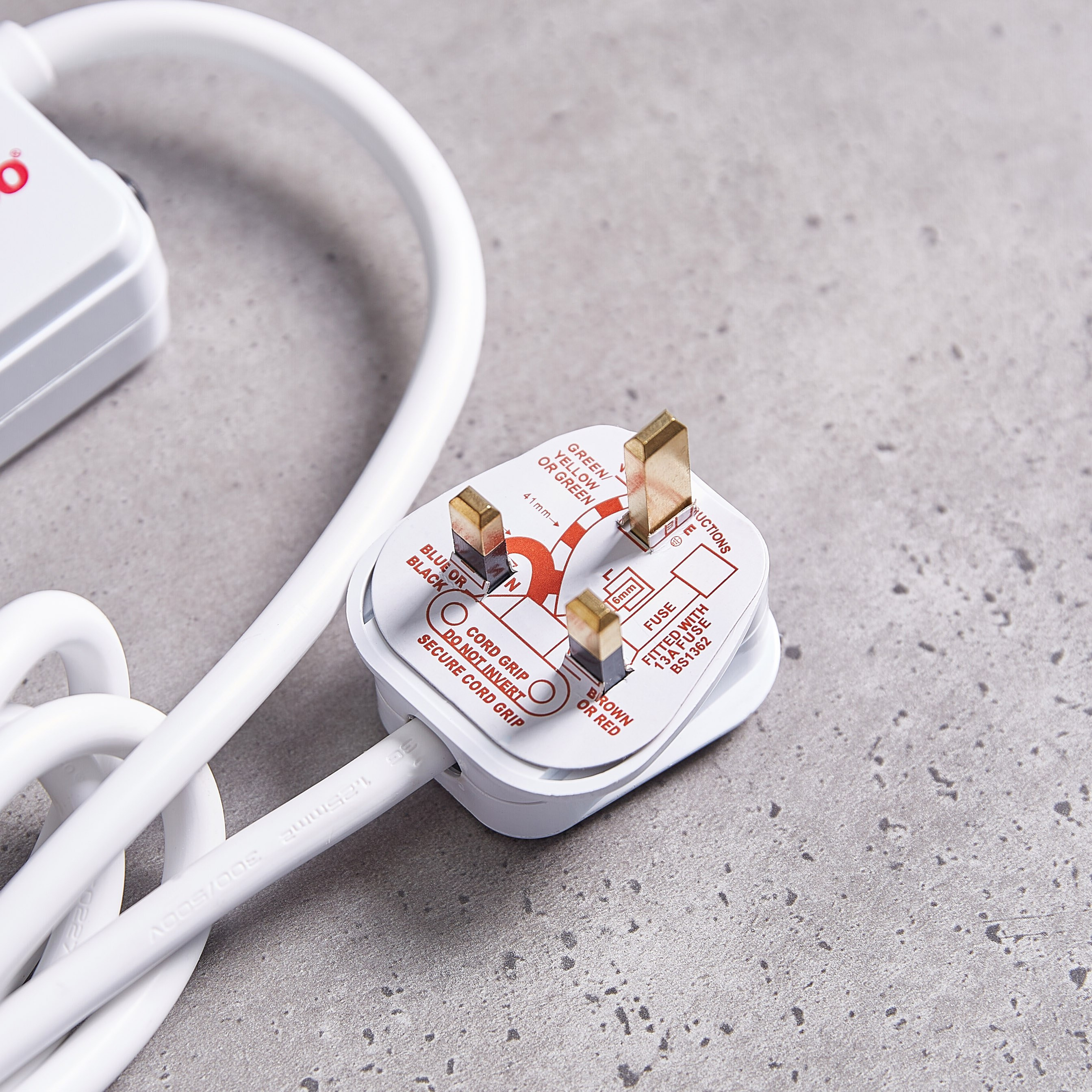 Oshtraco 4-Way Universal Switch Socket with 2 m Cord & USB Charger-hbxbedroom-lighting-lightingaccessories-image-3