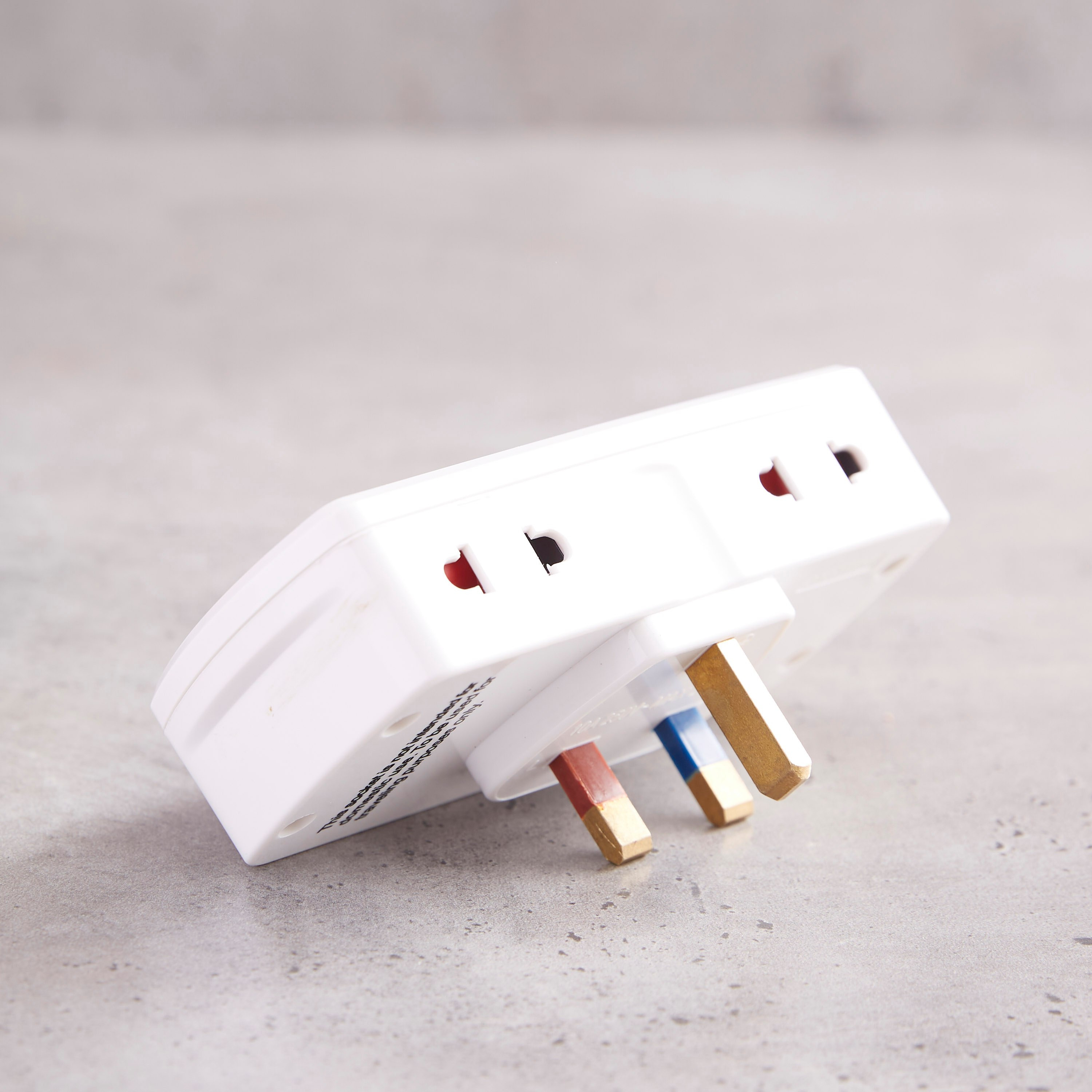 Oshtraco 2-Way Multi Socket with 2-Pin Option-hbxbedroom-lighting-lightingaccessories-image-2