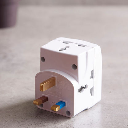 Oshtraco 3-Way Universal Adapter with Switches