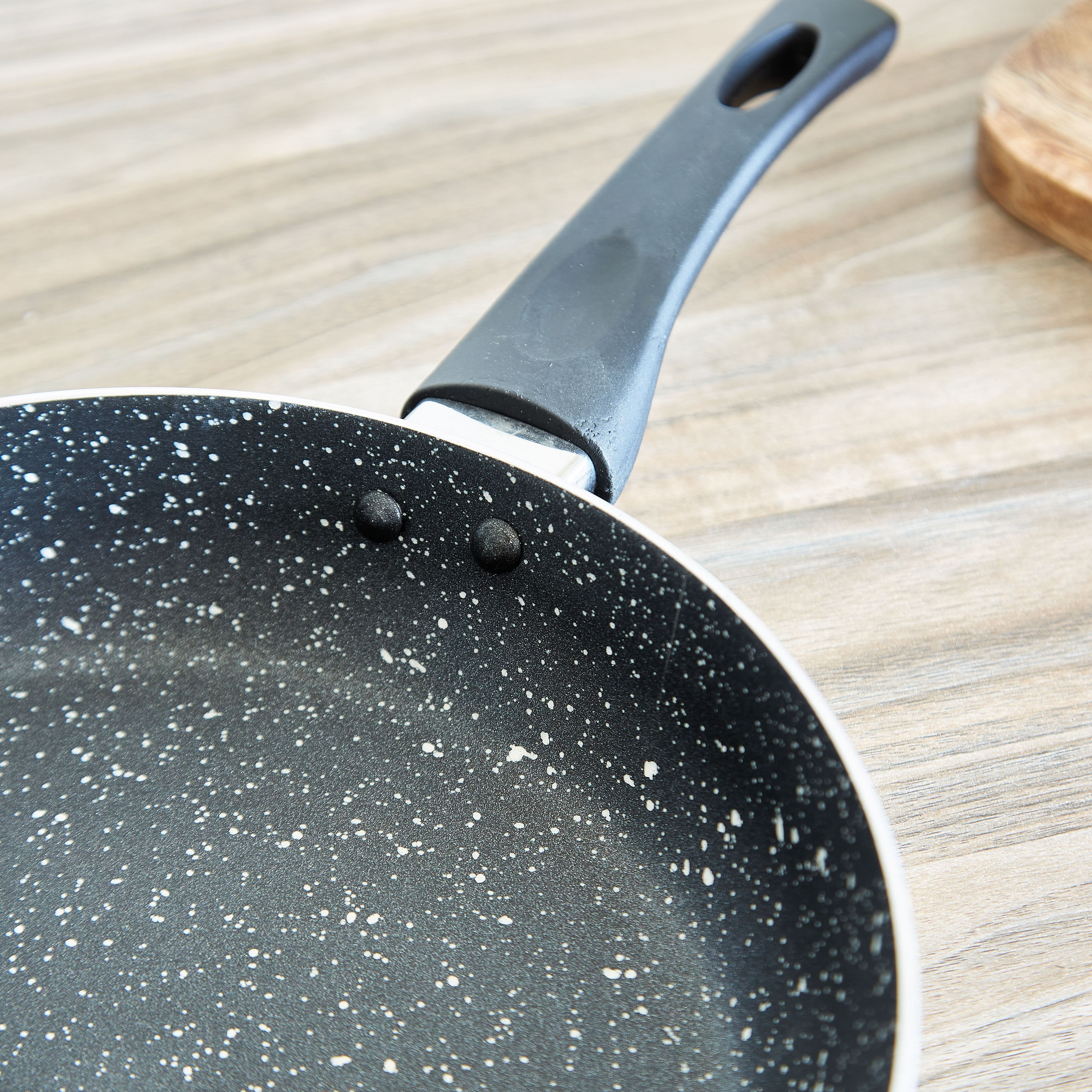 مقلاة من أونيكس - 24 سم-hbxkitchen-kitchenware-foodpreparation-image-2