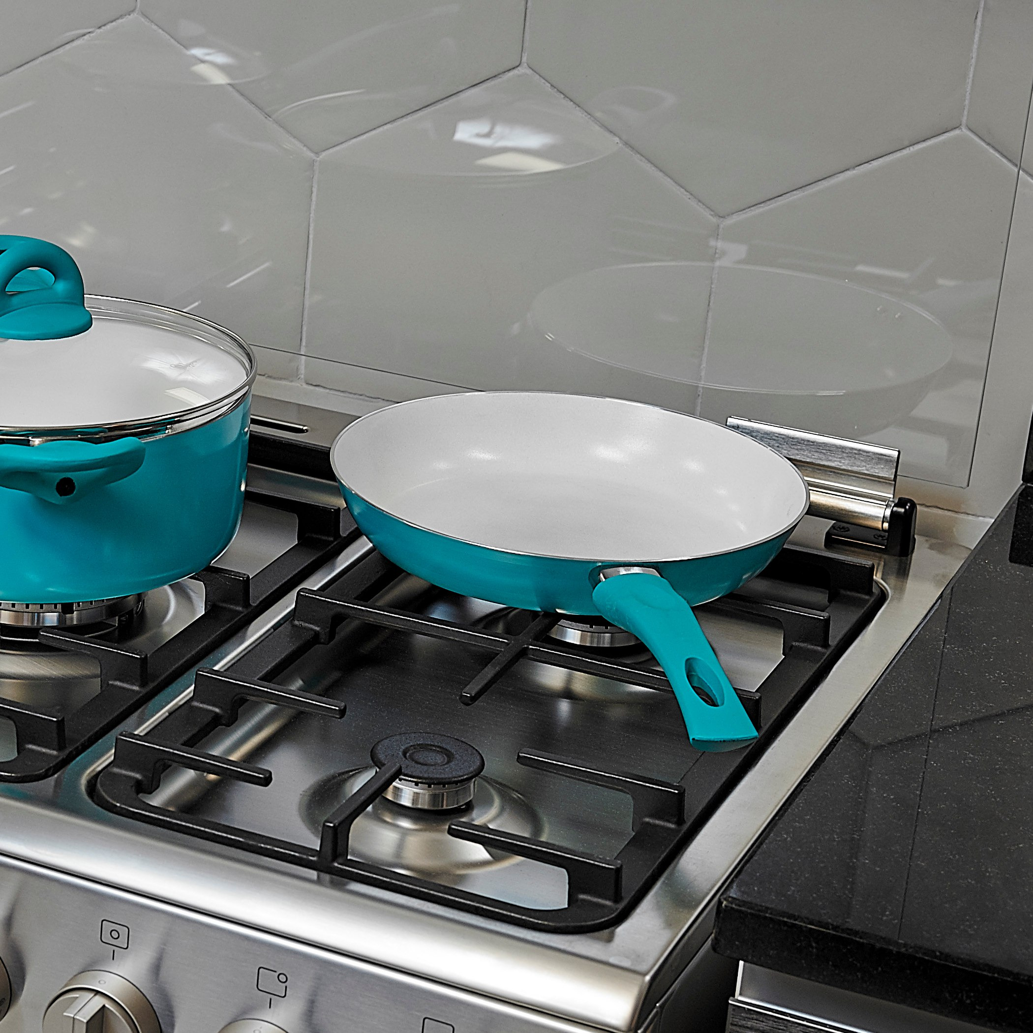 Elegance Fry Pan with Handle - 20 cm-hbxkitchen-kitchenware-foodpreparation-image-1