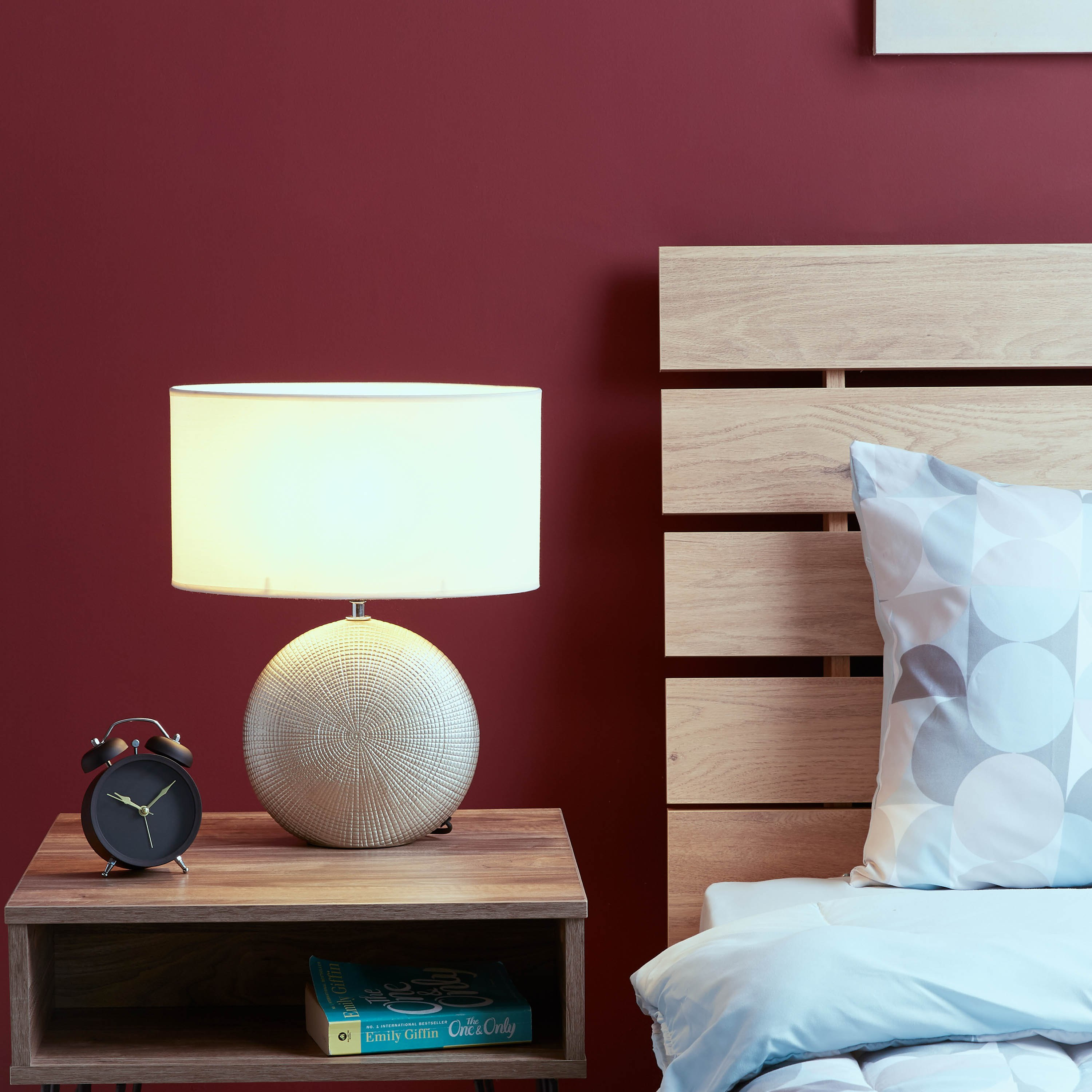 مصباح طاولة كهربائي مستدير بارز الملمس من أليشيا - 32x18x41 سم-hbxlivingroom-lighting-tablelamps-image-4