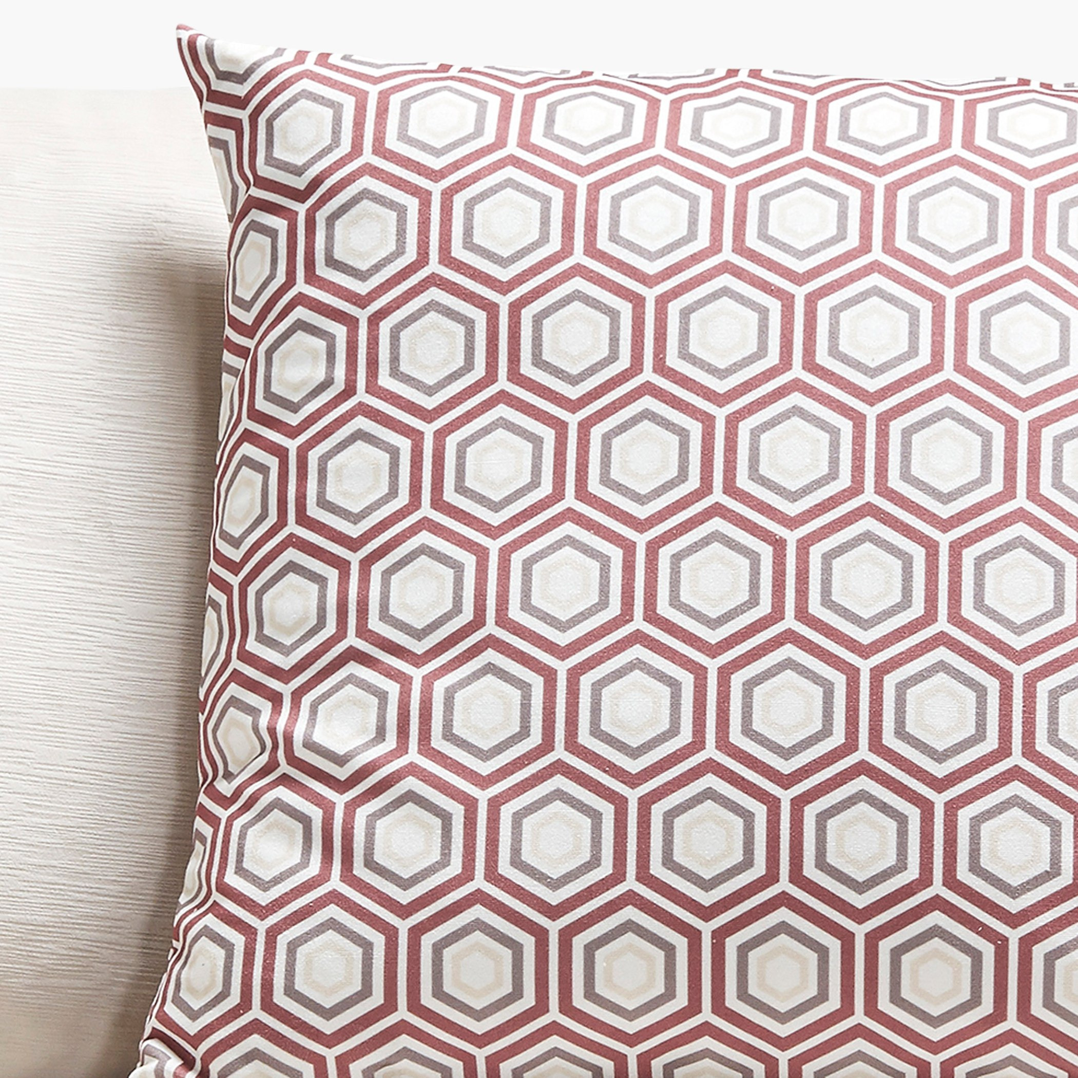 كنبة بثلاثة مقاعد مع وسائد من بروكلين-hbxlivingroom-sofasandarmchairs-sofas-image-4