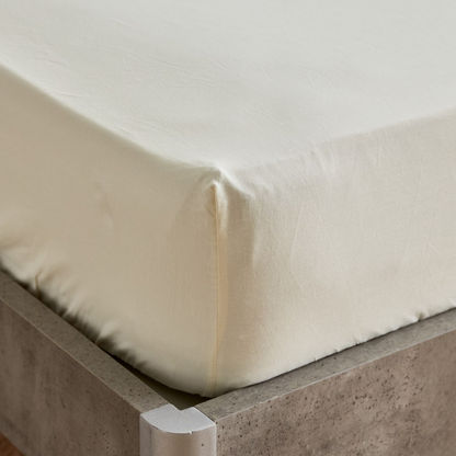 Essential Twin Fitted Sheet - 120x200 cm-Sheets and Pillow Covers-image-2