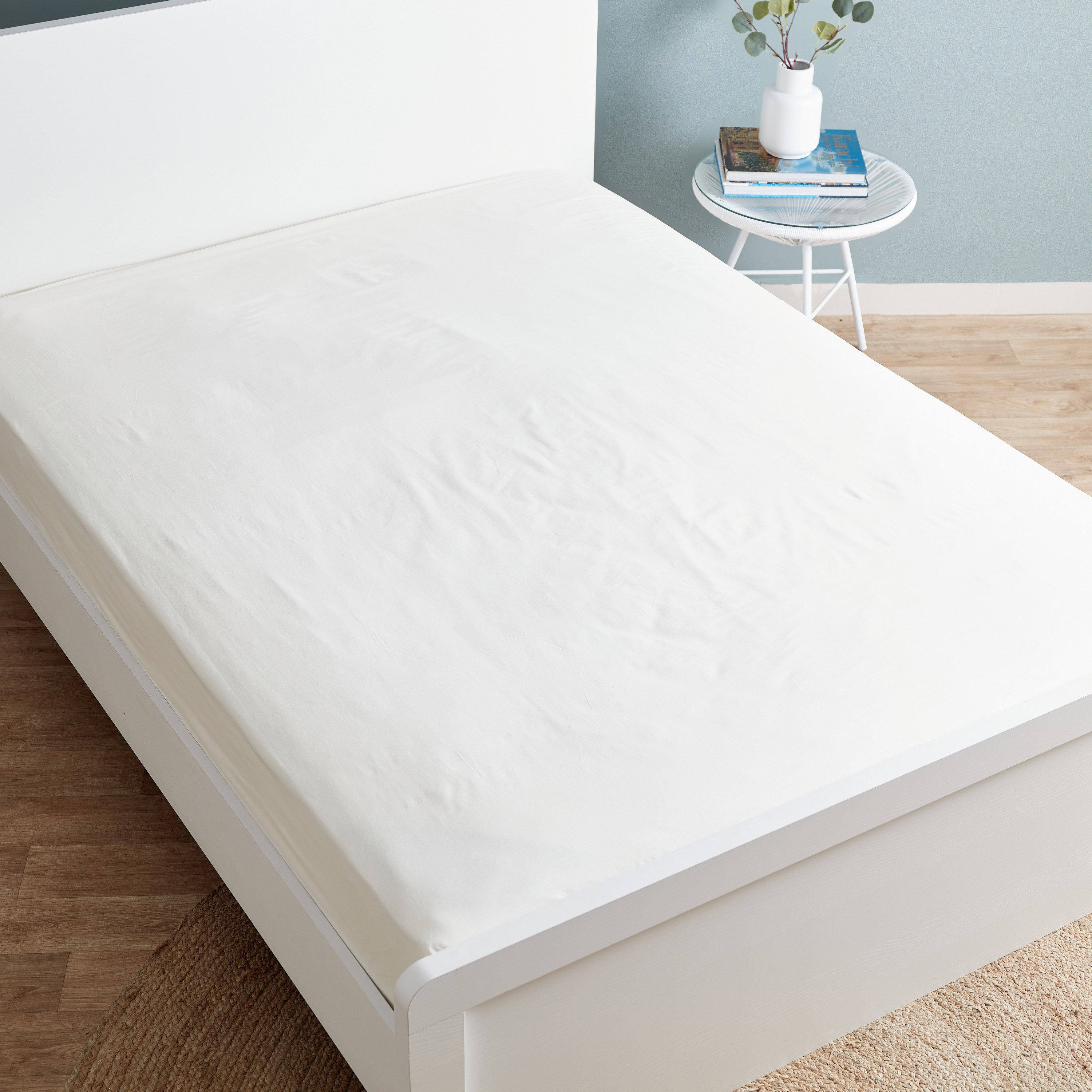 Essential Queen Cotton Fitted Sheet - 150x200+25 cm-hbxhomeware-hbxbedroom-image-3