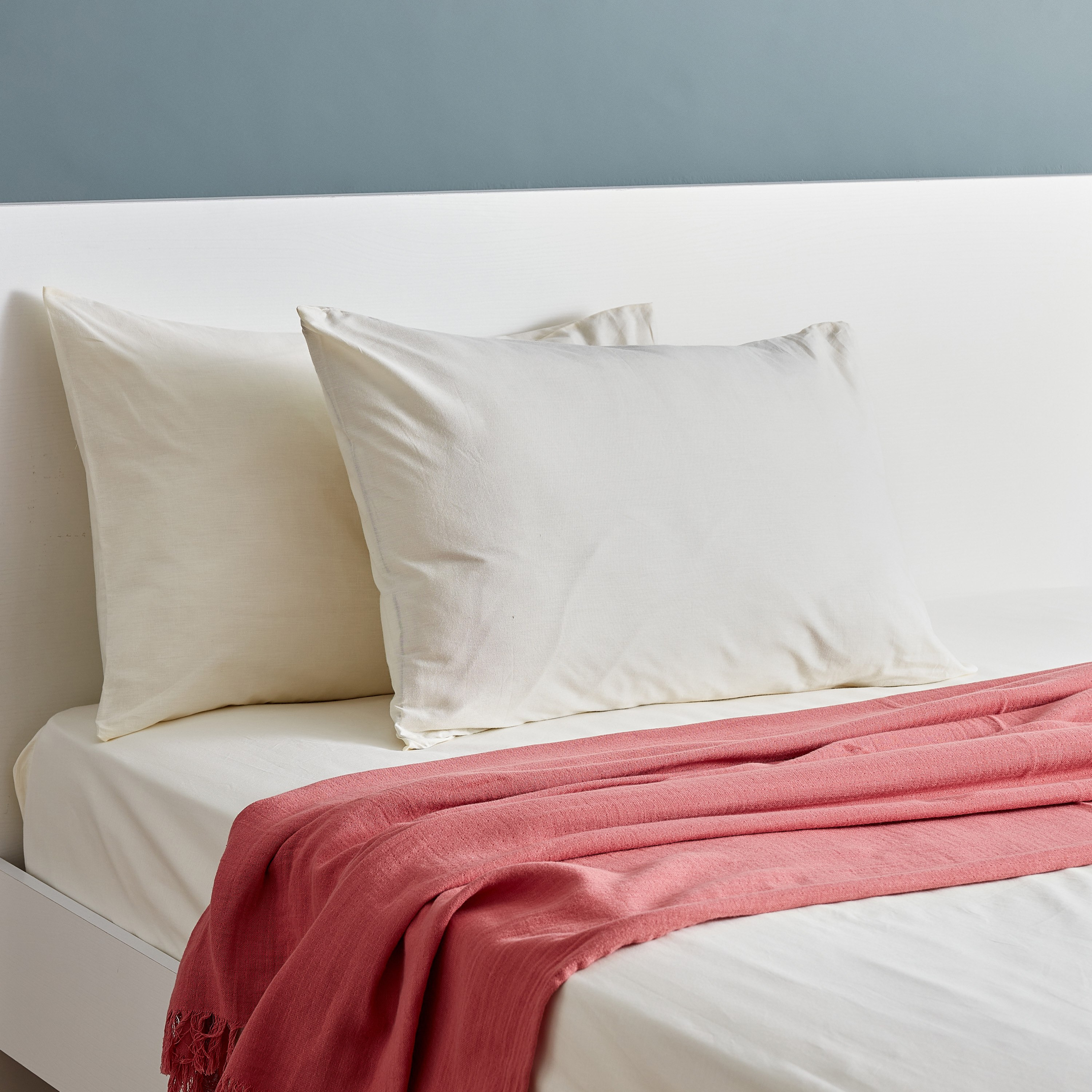 طقم غطاء وسادة قطن قطعتين من إيسينشيال - 50x75 سم-hbxhomeware-hbxbedroom-image-1