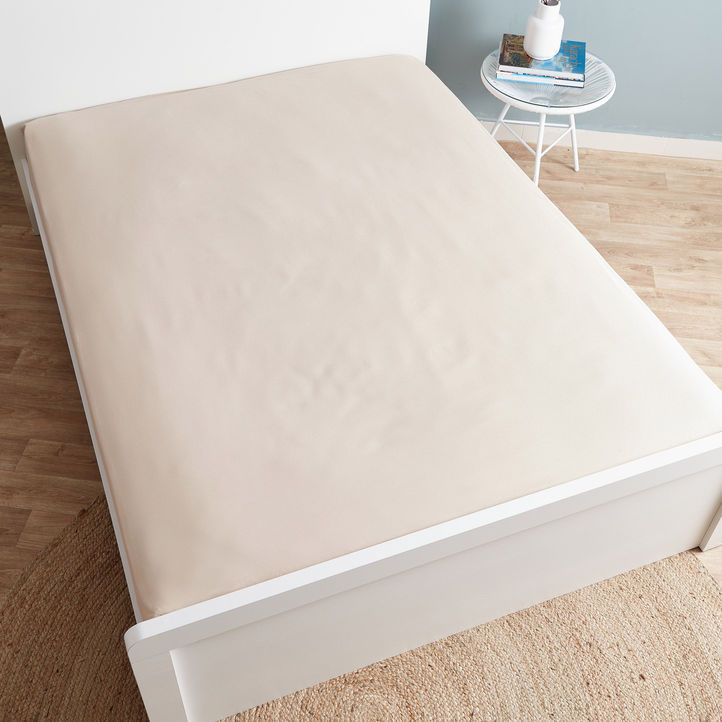 Essential Super King Cotton Fitted Sheet - 200x200+25 cm-hbxhomeware-hbxbedroom-image-3