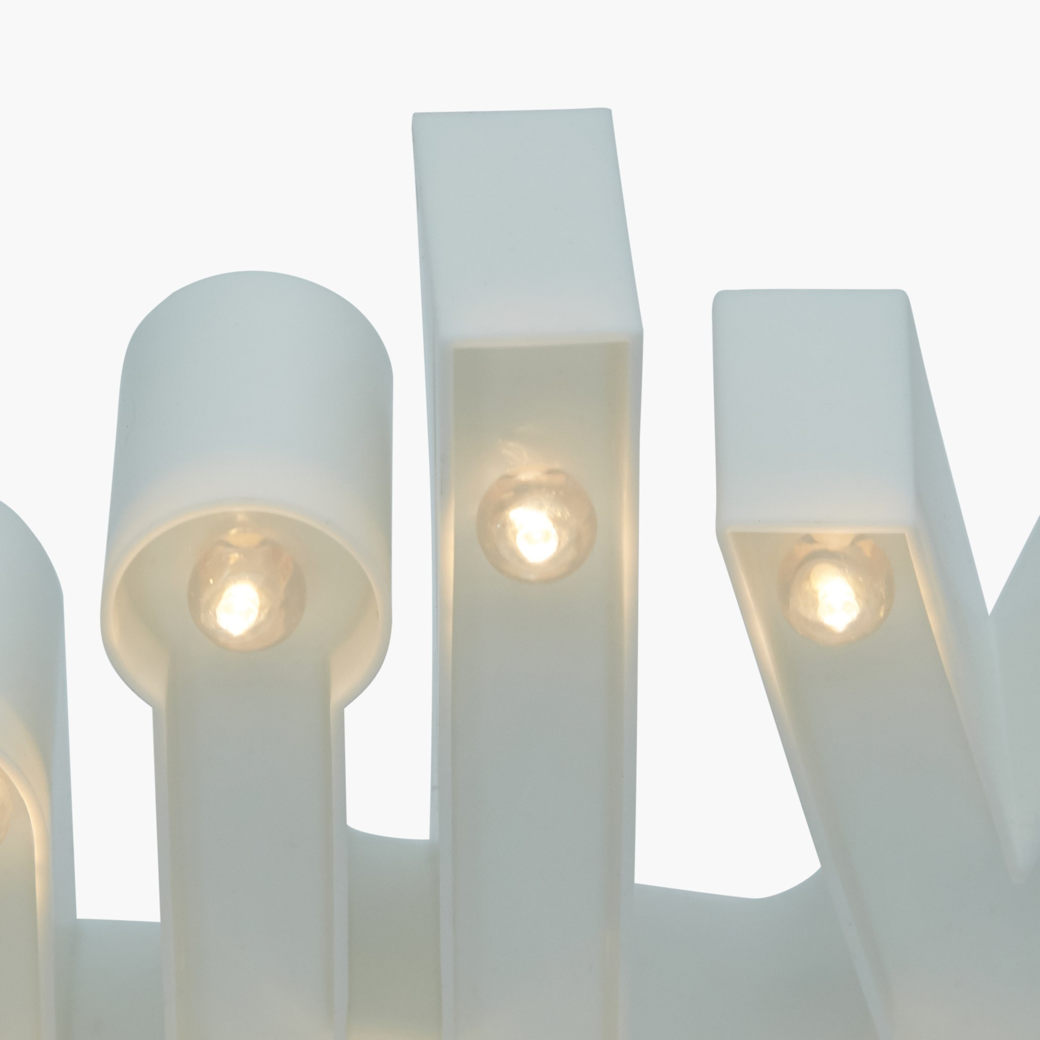 إضاءة زينة بحروف فاميلي-hbxlivingroom-decorandaccessories-candleholders-image-5