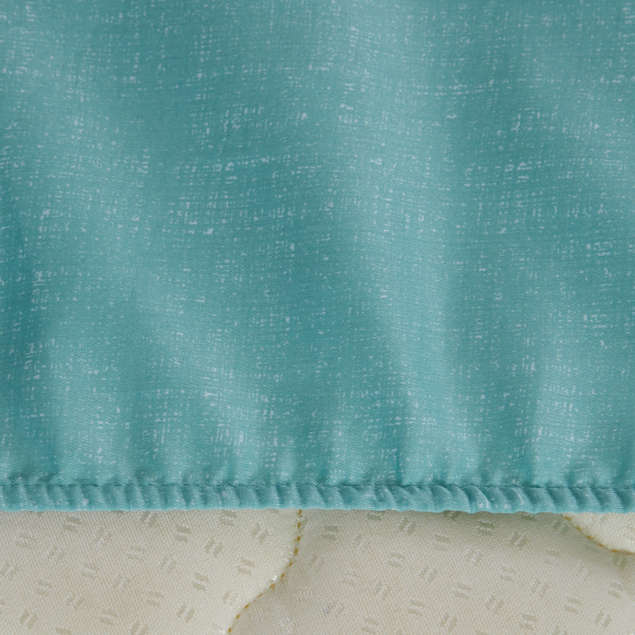 شرشف مطاطي كينج بأركان مطّاطية بريز - 180x200 سم-hbxhomeware-hbxbedroom-image-2