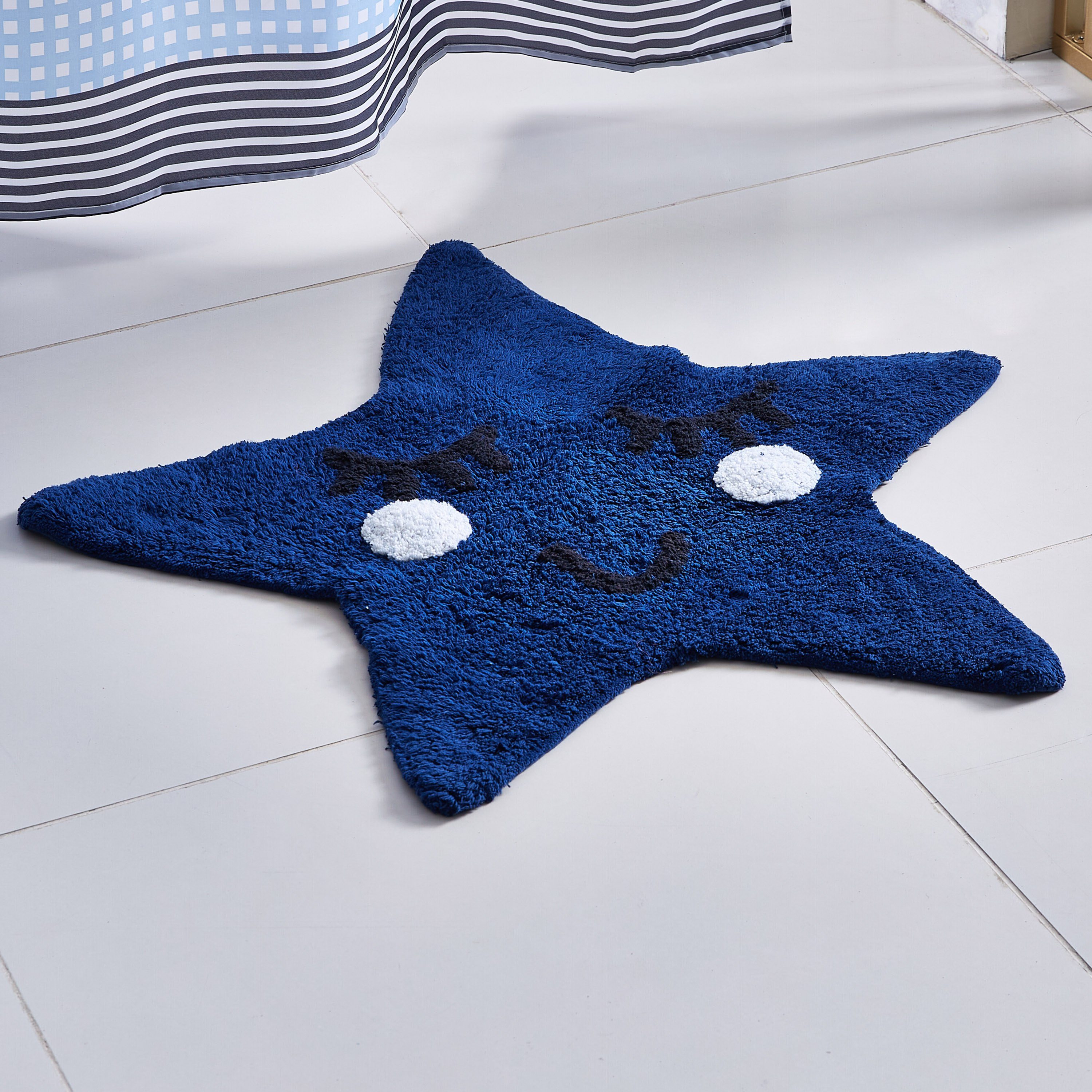 سجادة حمام على شكل نجمة من بلايفل - 70x75 سم-hbxhomeware-kidsessentials-kidsbathmatsandtubmats-image-1