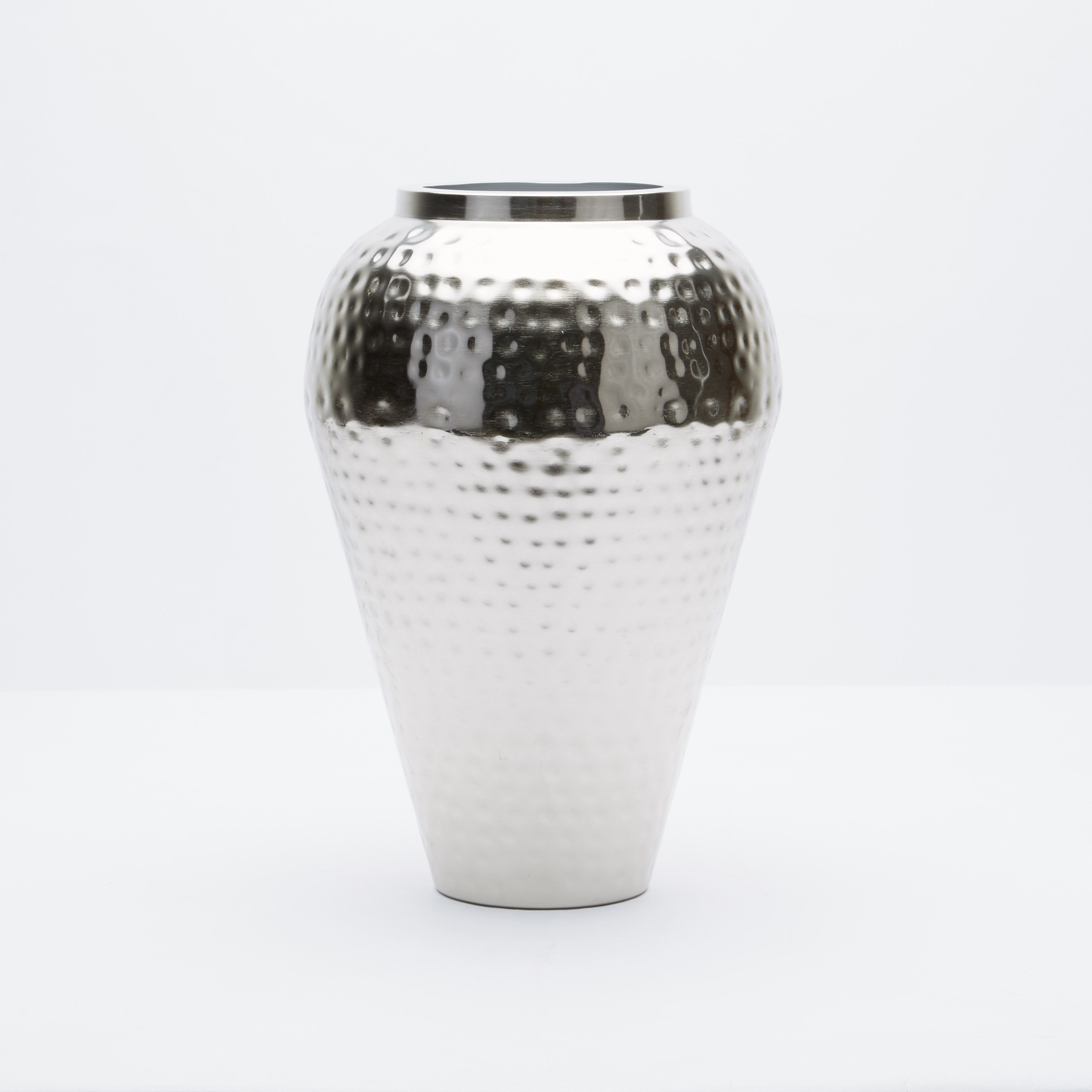 مزهرية ورود مطروقة إيسينس-hbxbedroom-decorandaccessories-vases-image-1