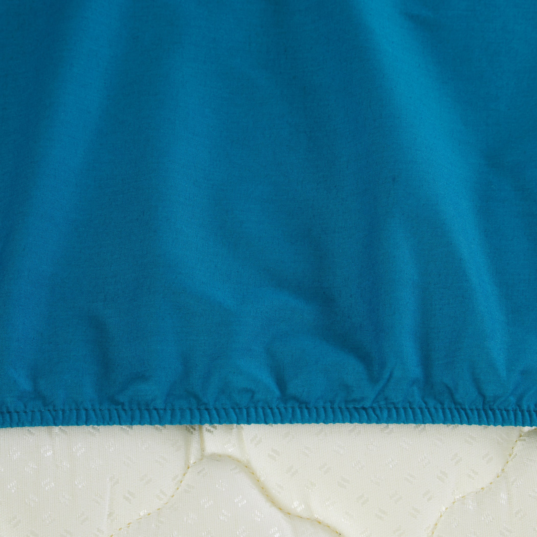 Essential Super King Cotton Fitted Sheet - 200x200+25 cm-hbxhomeware-hbxbedroom-image-2