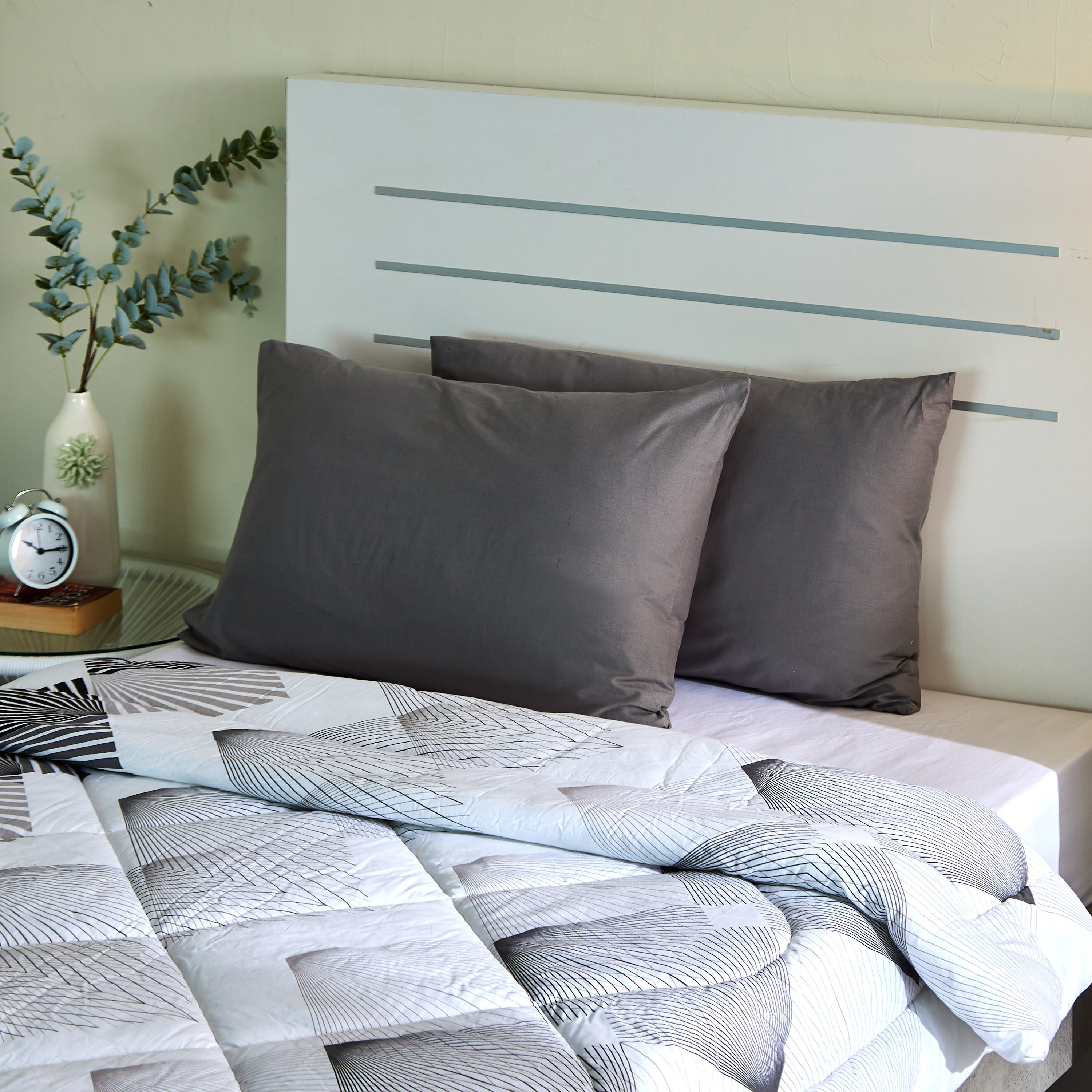 Essential 2-Piece Cotton Pillow Cover Set - 50x75 cm-hbxhomeware-hbxbedroom-image-1