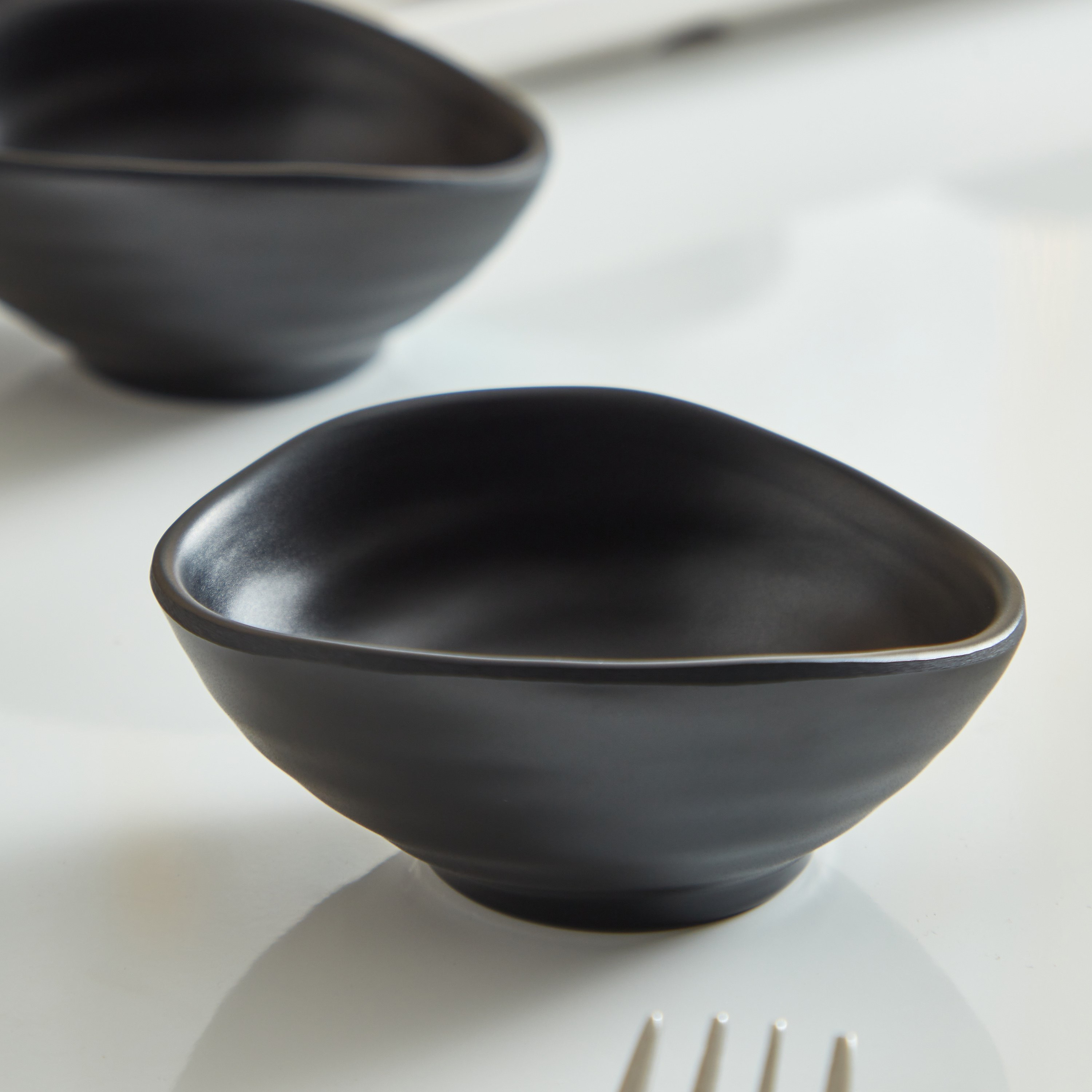 Classic Oval Shaped Miniature Serving Bowl - Set of 2-hbxdecorandfurnishings-tabletop-serveware-image-3