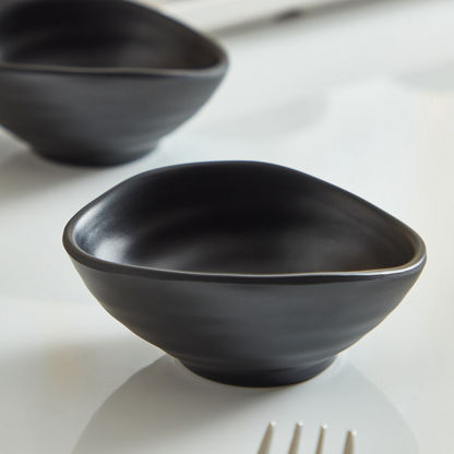 Classic Oval Shaped Miniature Serving Bowl - Set of 2