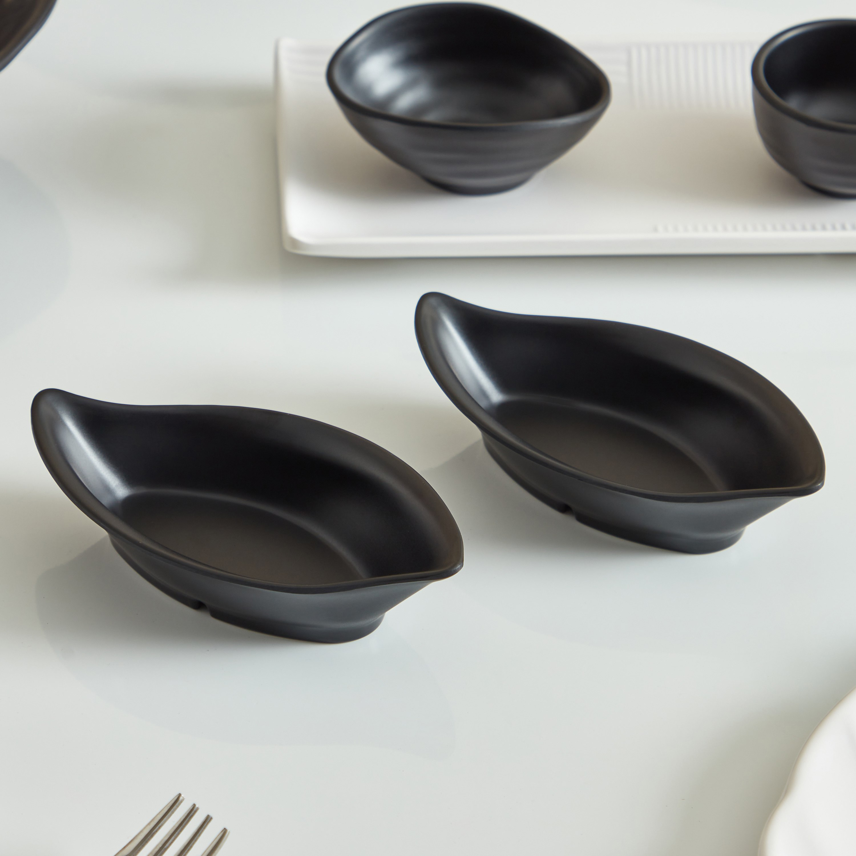 وعاء تقديم صغير على شكل ورقة شجرة من كلاسيك - طقم من قطعتين-hbxdecorandfurnishings-tabletop-serveware-image-2
