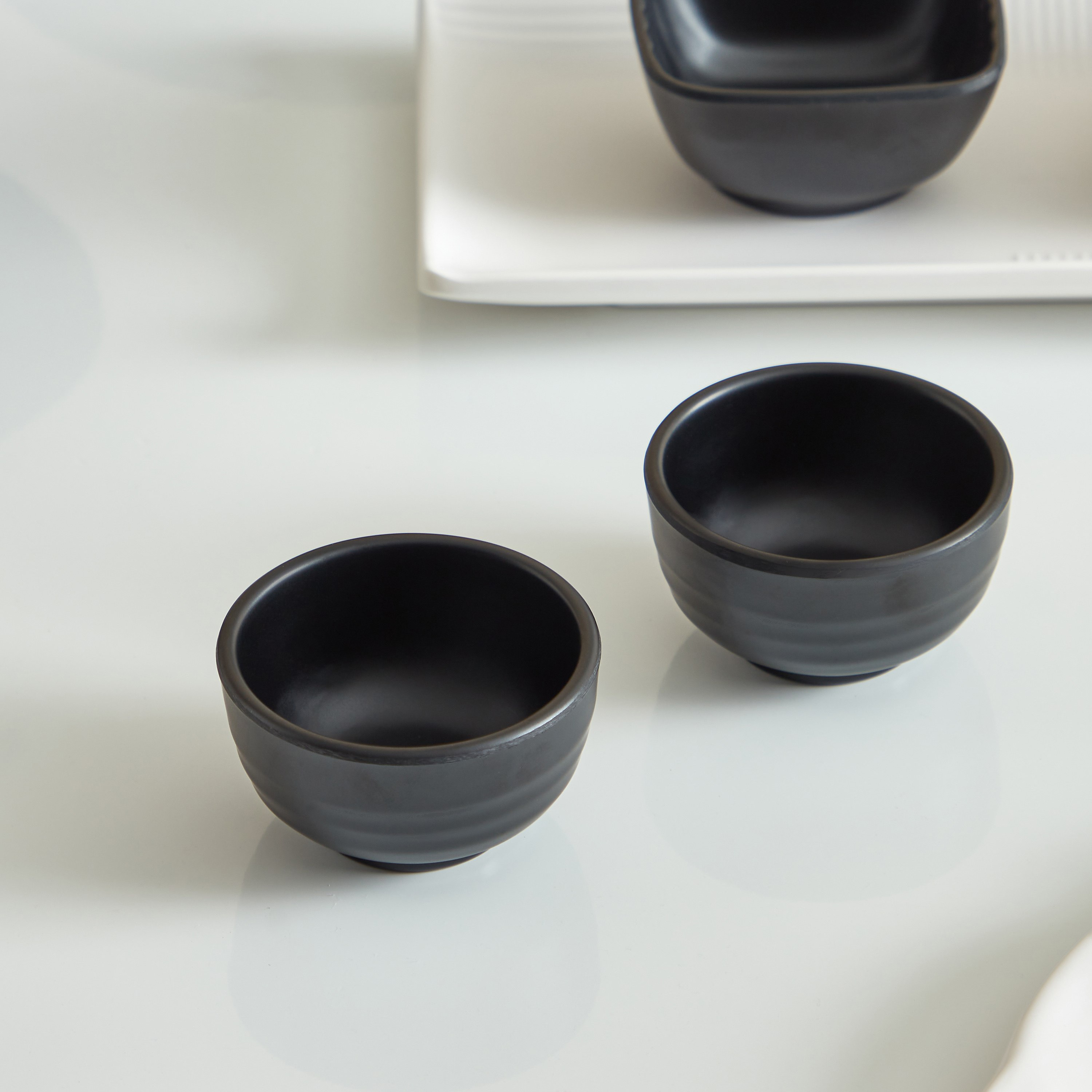 وعاء تقديم صغير مستدير من كلاسيك - طقم من قطعتين-hbxdecorandfurnishings-tabletop-serveware-image-2