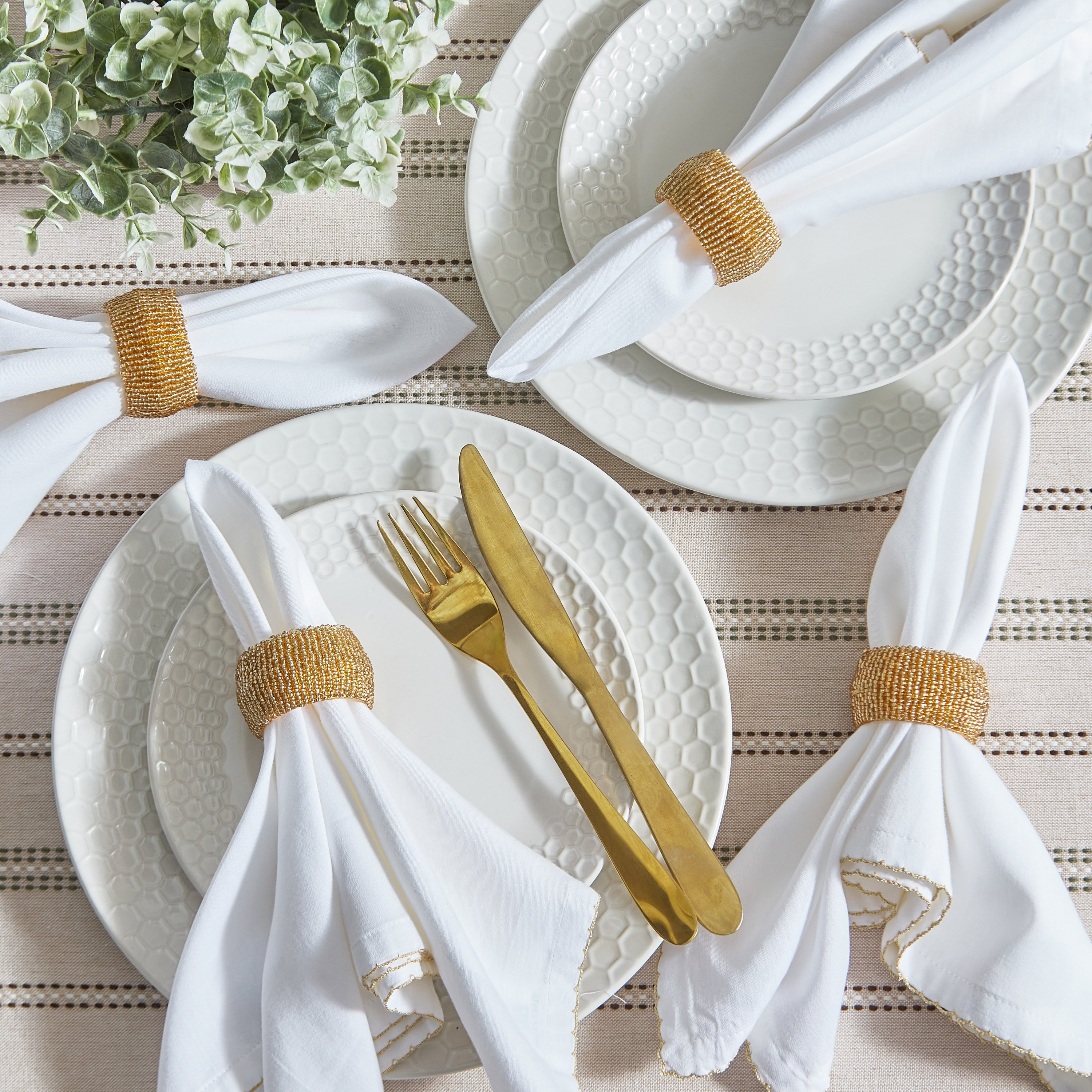خاتم مناديل سفرة مزين بلاز - طقم 4 قطع-hbxdecorandfurnishings-homefurnishings-tablelinens-image-1