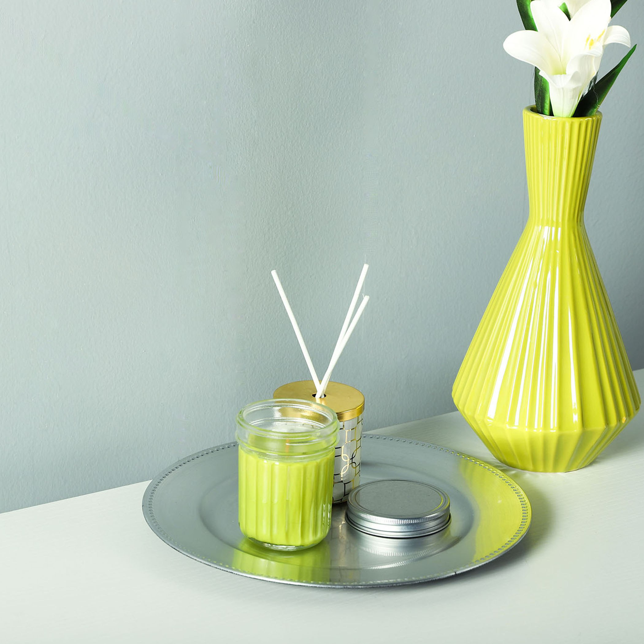 Radiance Lemongrass Jar Candle - 11 cm-hbxhomeware-hbxdecorandfurnishings-image-1