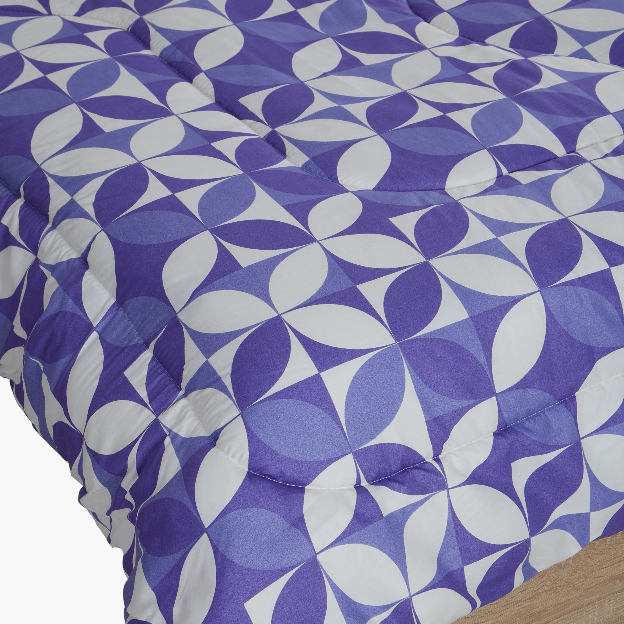 طقم لحاف كوين 7 قطع بطبعات سارة - 200×240 سم-PROMO_HB_AE_B1G1_250925-image-3