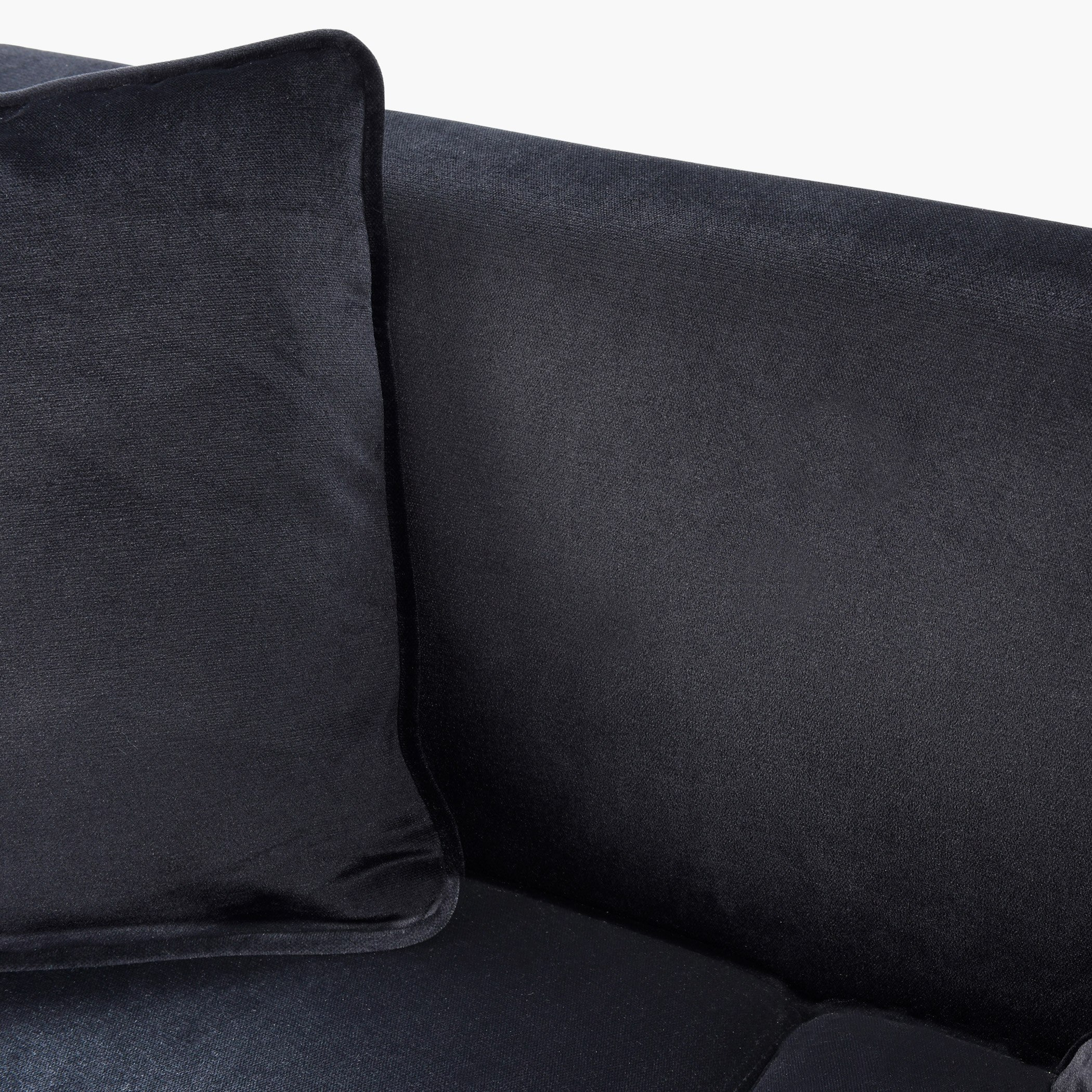 أريكة بمقعد واحد ووسادة مزيّنة بأزرار هارموني-hbxlivingroom-sofasandarmchairs-sofas-image-8