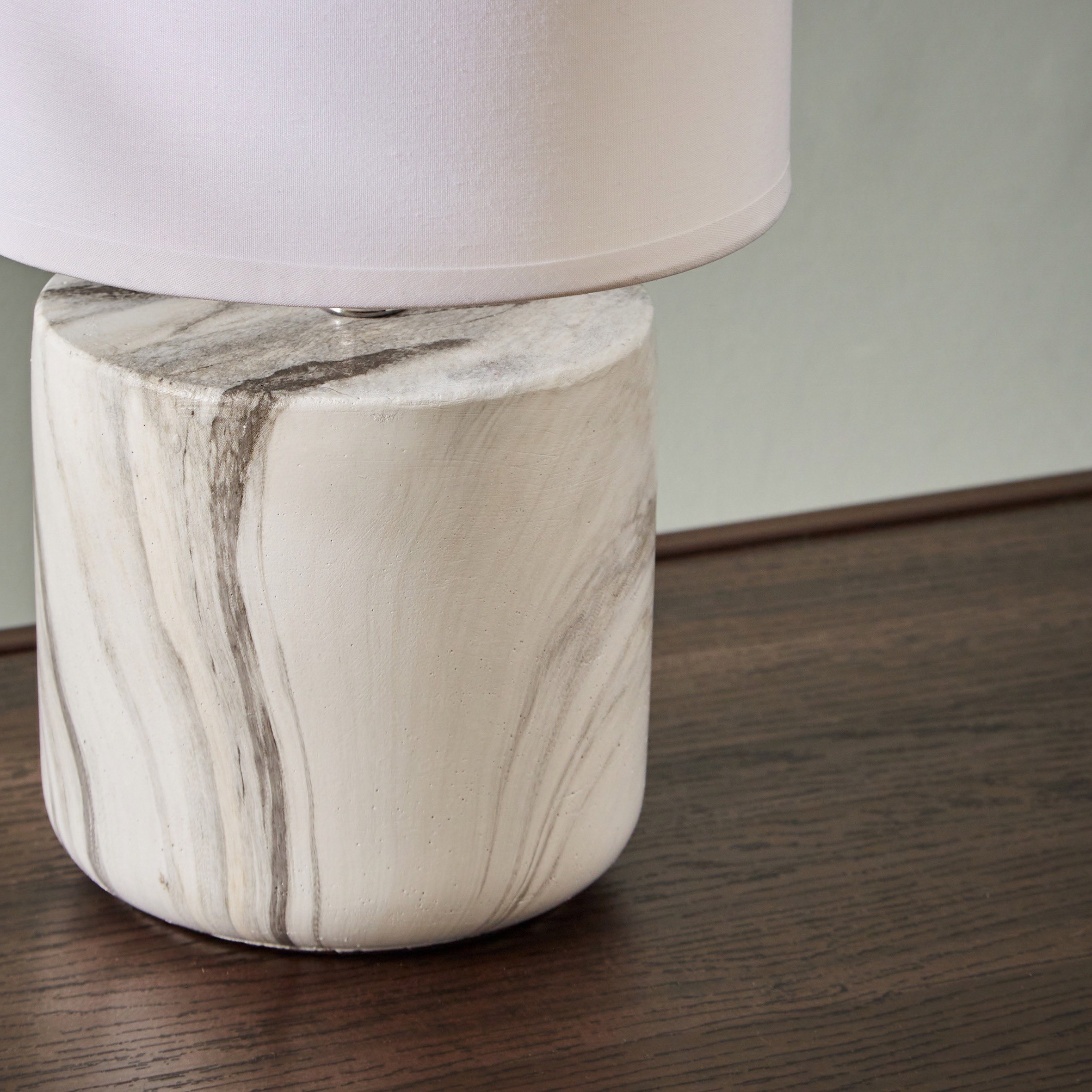 مصباح طاولة من ماربيلا - 18x31 سم-hbxlivingroom-lighting-tablelamps-image-3