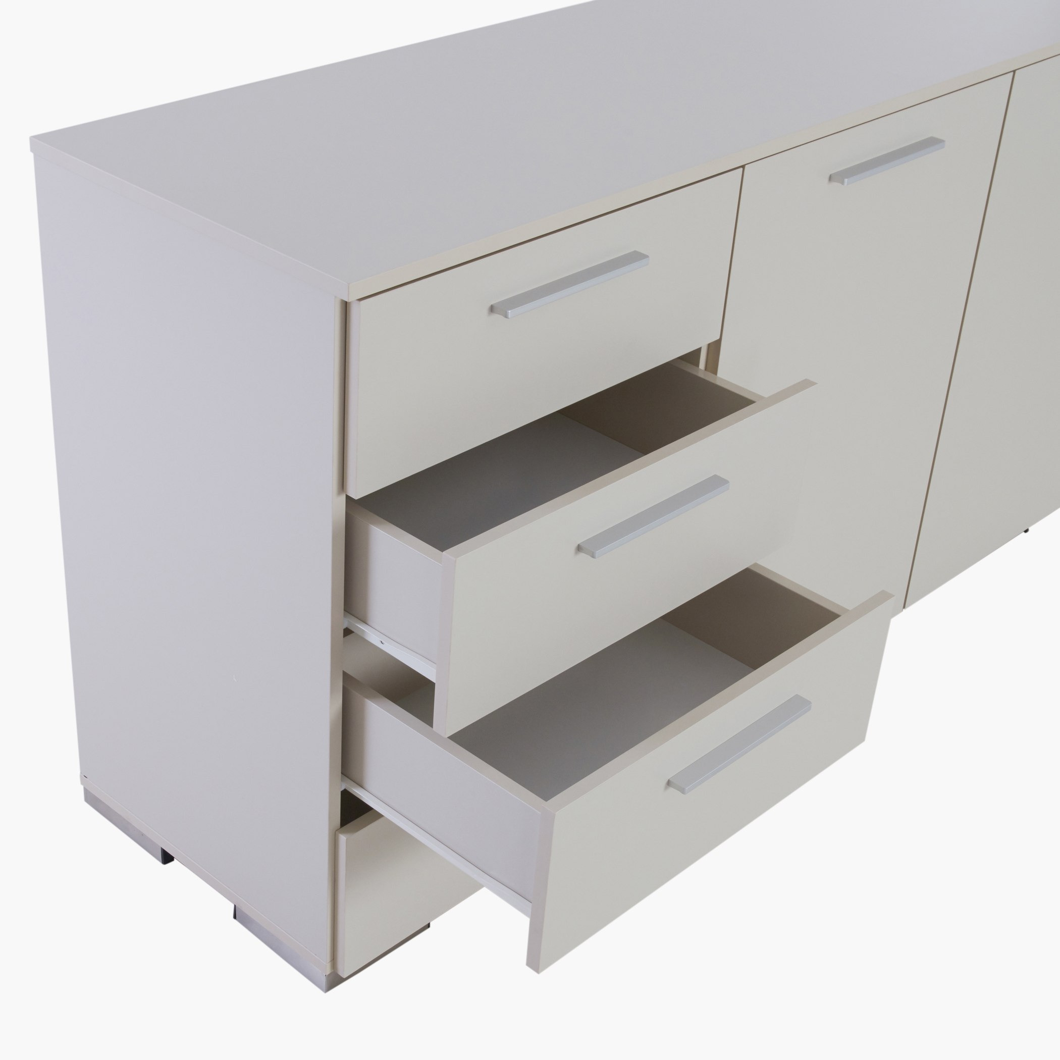 طاولة جانبية مرتفعة ببابين وأربعة أدراج من كندال.-hbxfurniture-diningroom-buffetsandsideboards-image-3