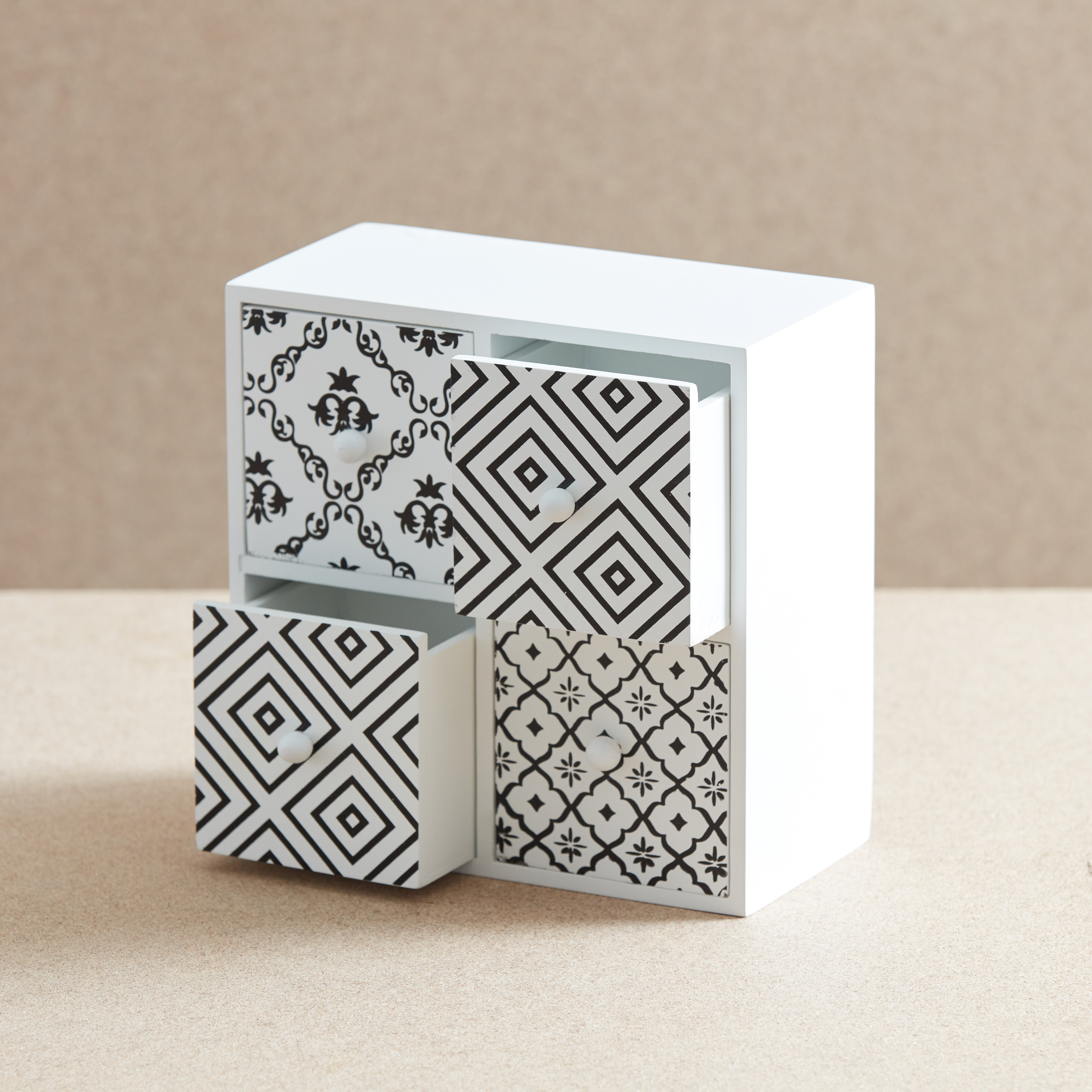 صندوق تخزين خشبي للديكور مطلي بأربعة أدراج من ميا-hbxhomeware-homedecor-figurinesandornaments-image-1