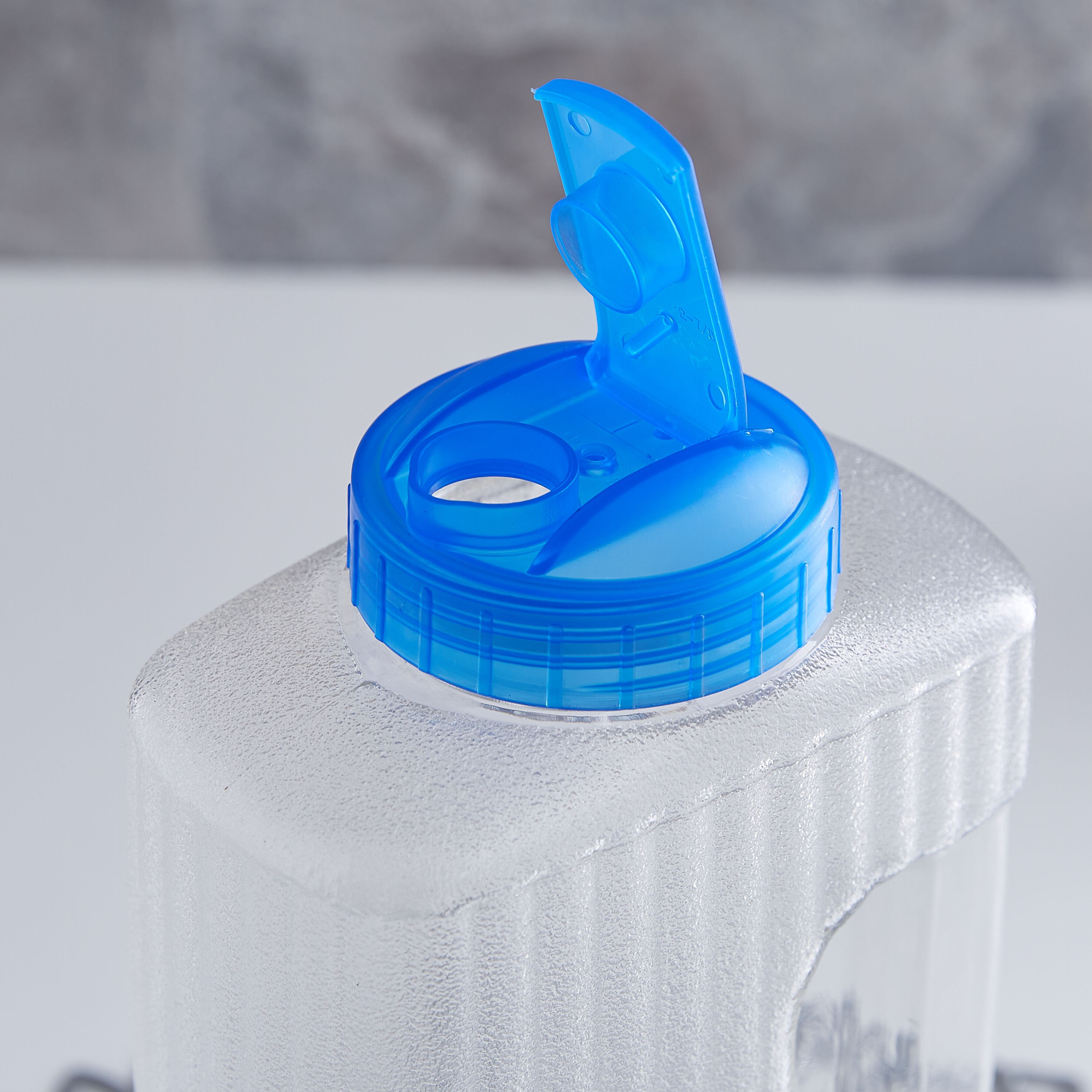 قارورة ثلاجة بارزة الملمس لوك اند لوك - 2 لتر-hbxhomeware-diningandtabletop-bottles-image-3