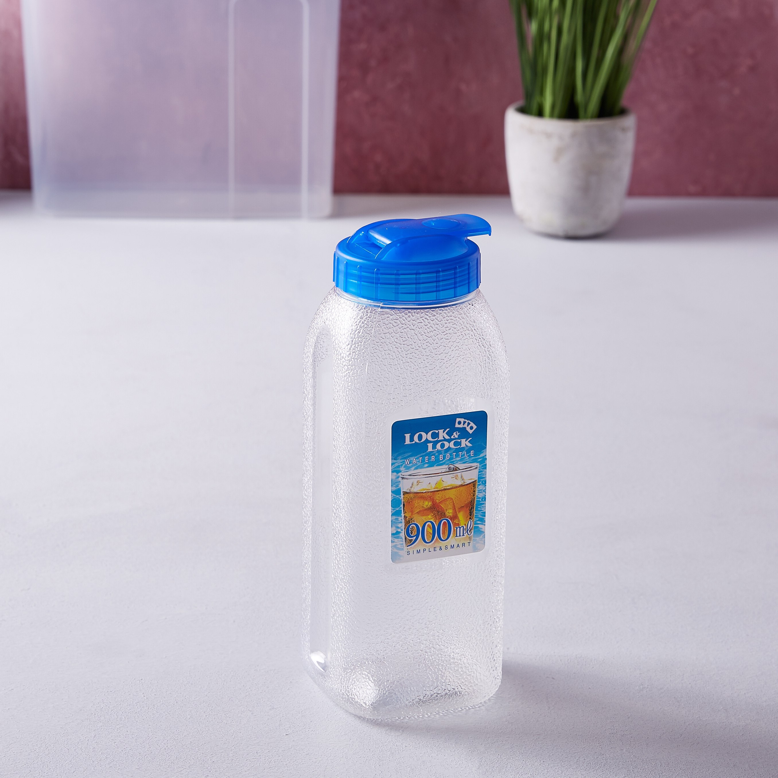 L & L Water Bottle - 900 ml-hbxhomeware-hbxkitchen-image-1