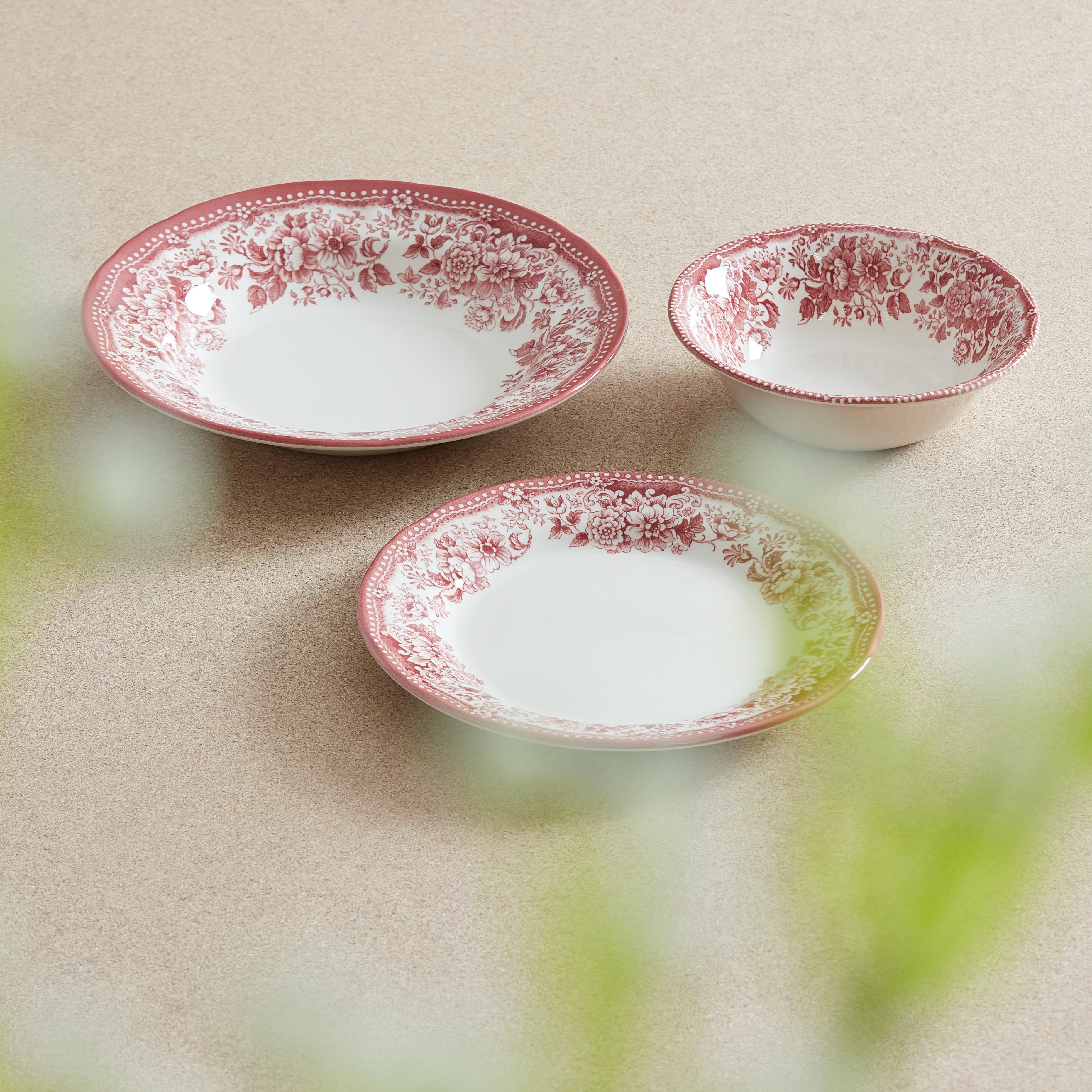 صحن حساء بطبعات روز ديانا - 23.3 سم-hbxdecorandfurnishings-tabletop-crockery-image-3