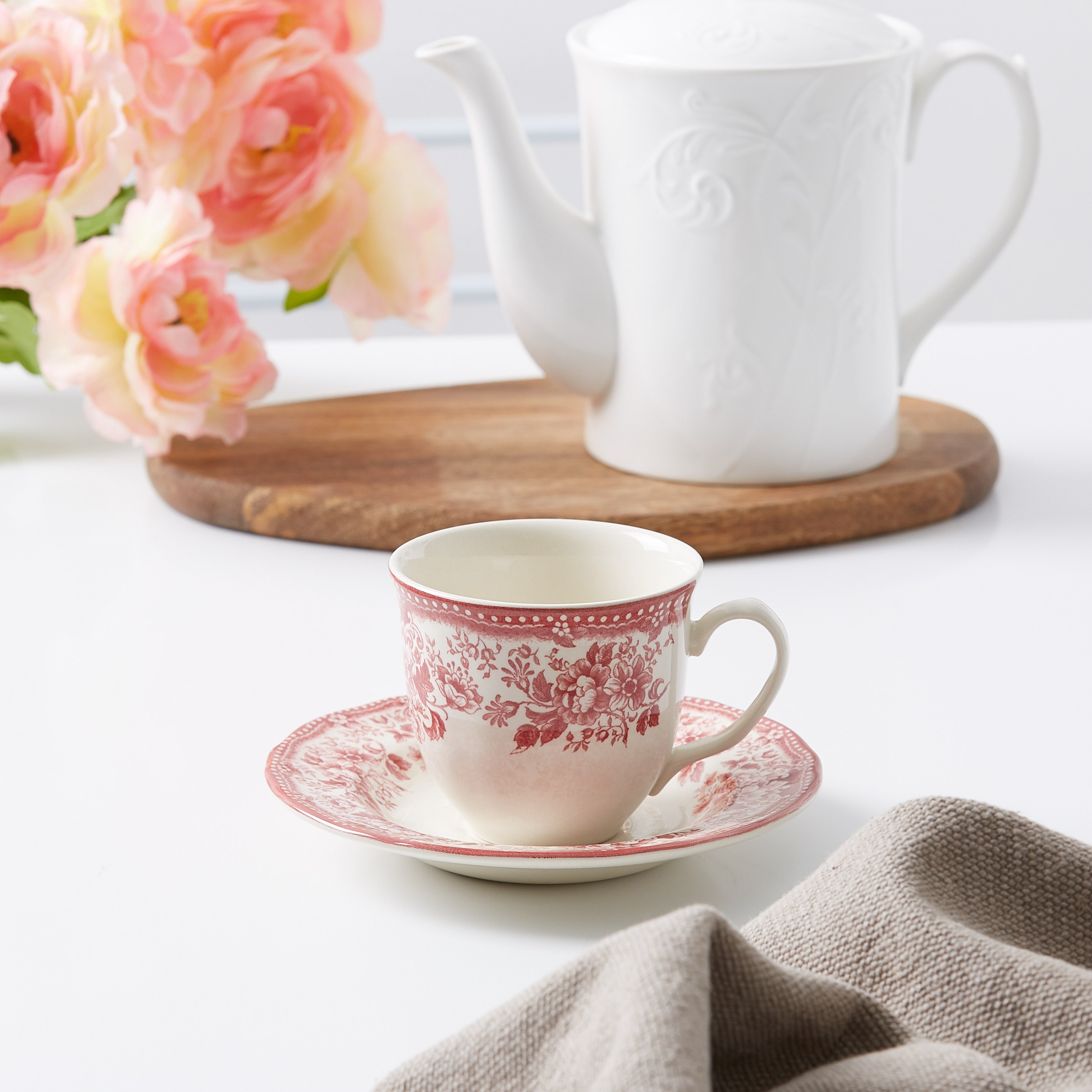 طقم فنجان وصحن بنقشة أزهار من ديانا-hbxhomeware-hbxkitchen-image-1