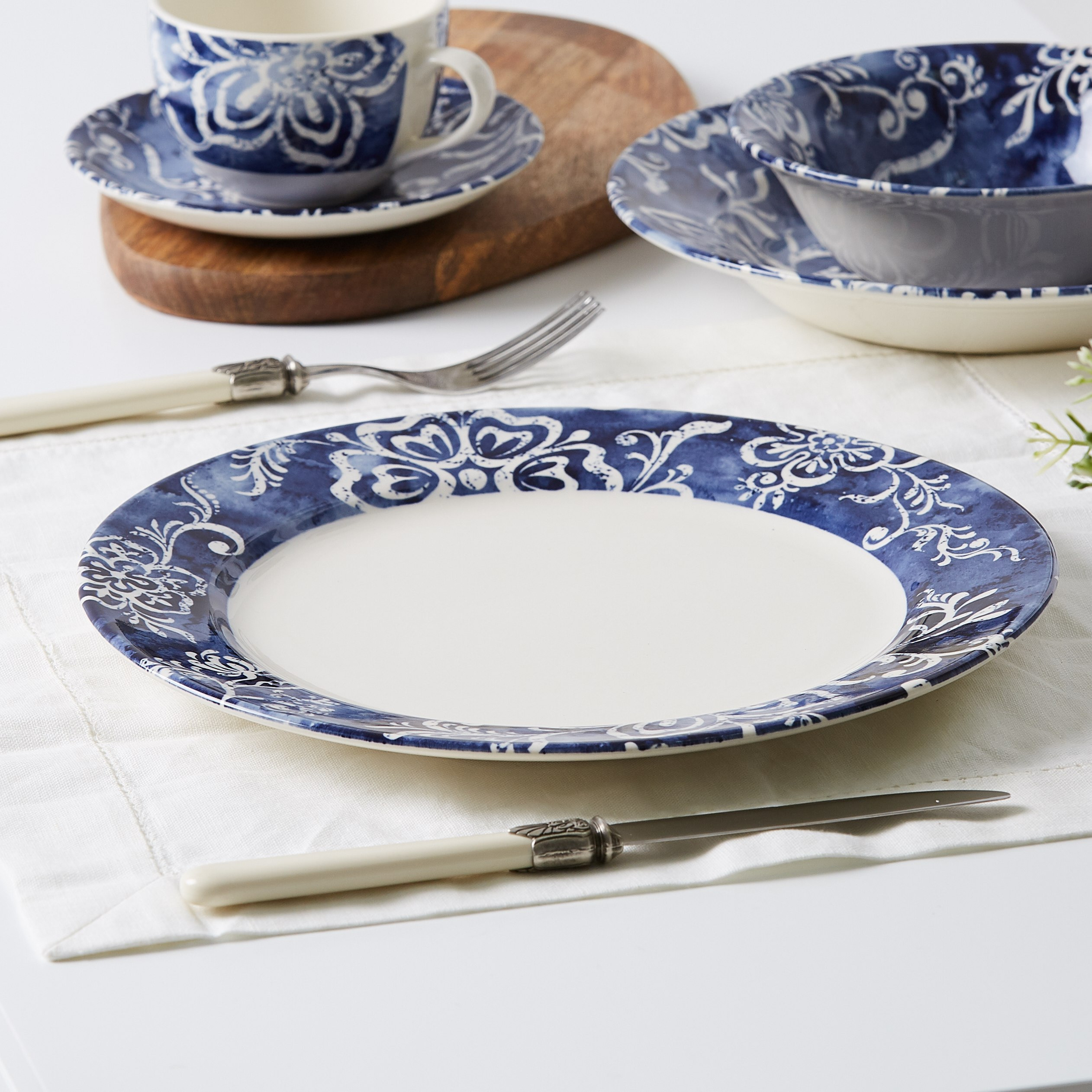 صحن عشاء بطبعات من زايرا - 26 سم-hbxdecorandfurnishings-tabletop-crockery-image-2