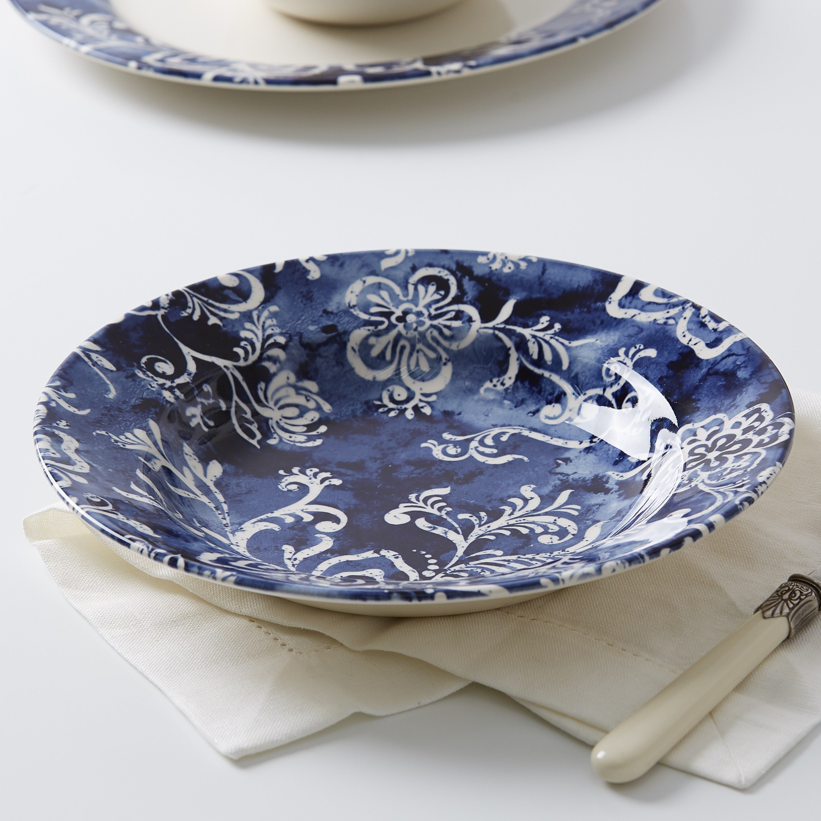 صحن شوربة بطبعات من زايرا - 23 سم-hbxdecorandfurnishings-tabletop-crockery-image-1