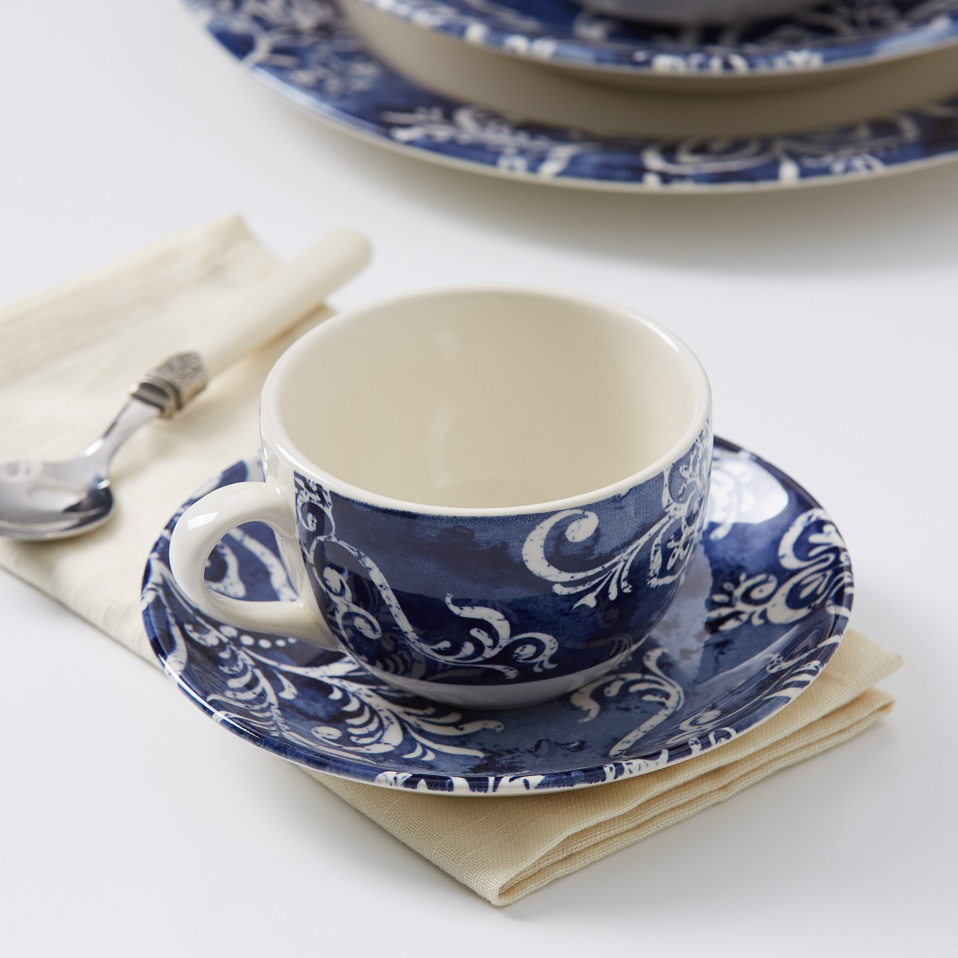 طقم فنجان وصحن قهوة أزرق من زايرا-hbxhomeware-diningandtabletop-coffeeandteasets-image-2