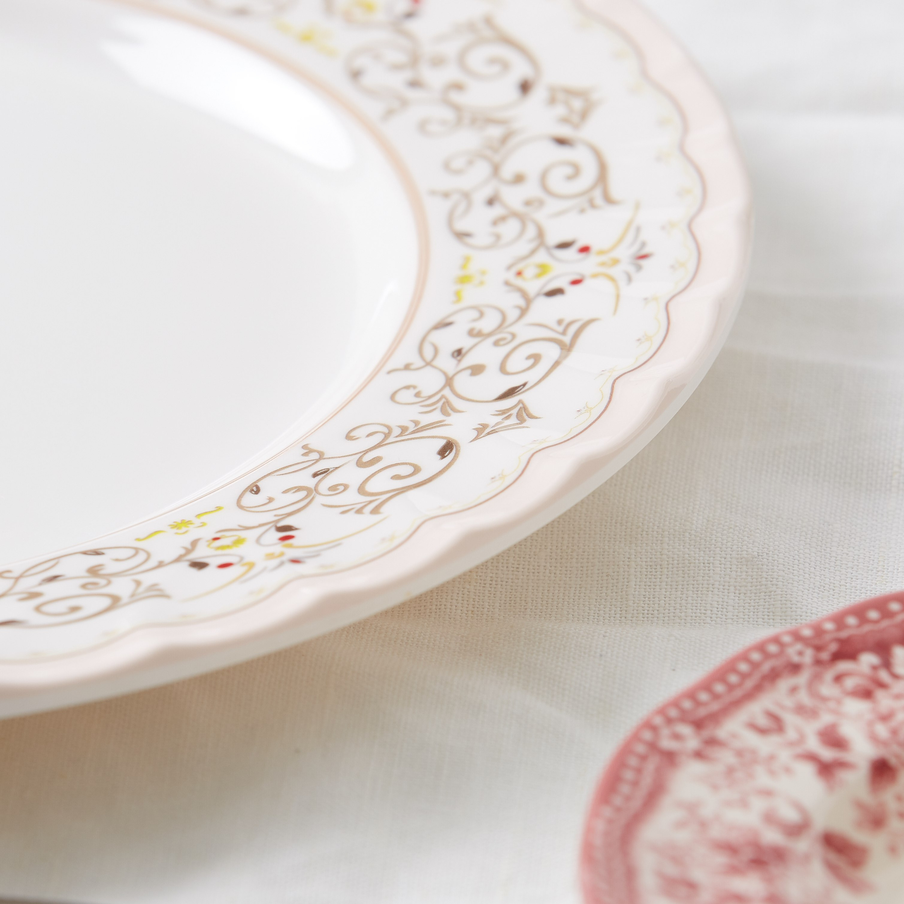 صحن عشاء بطبعات من روزنتال - 26.5 سم-hbxdecorandfurnishings-tabletop-crockery-image-3