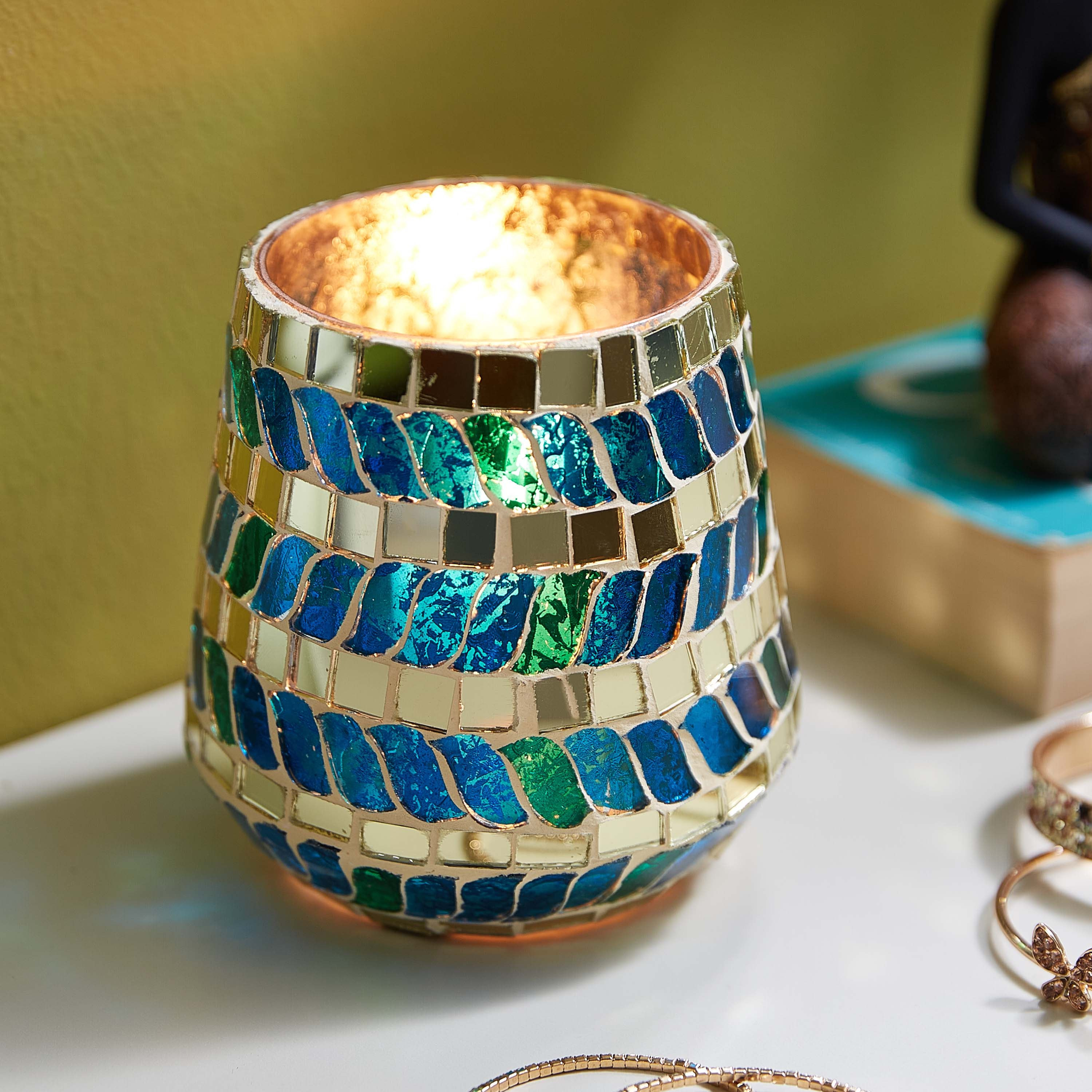 حامل شموع من ليستر-hbxlivingroom-decorandaccessories-candleholders-image-1